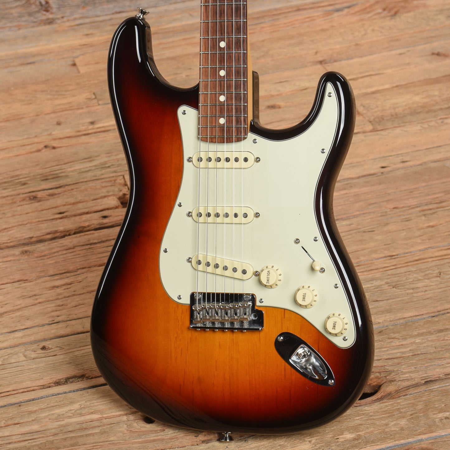 Fender American Professional Stratocaster Sunburst 2017 Electric Guitars / Solid Body