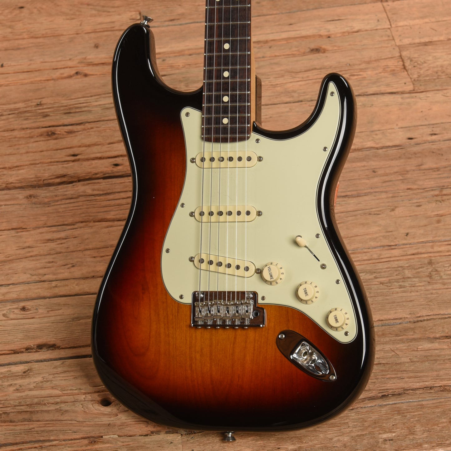 Fender American Professional Stratocaster Sunburst 2017 Electric Guitars / Solid Body