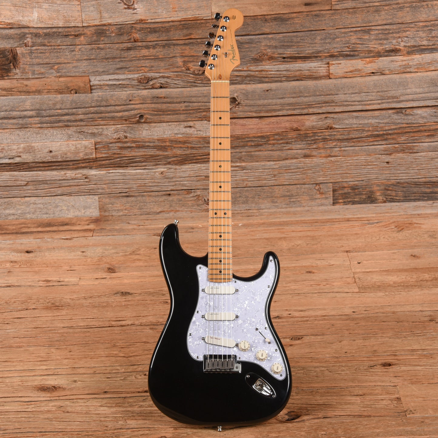 Fender American Series Stratocaster Black 2004 Electric Guitars / Solid Body