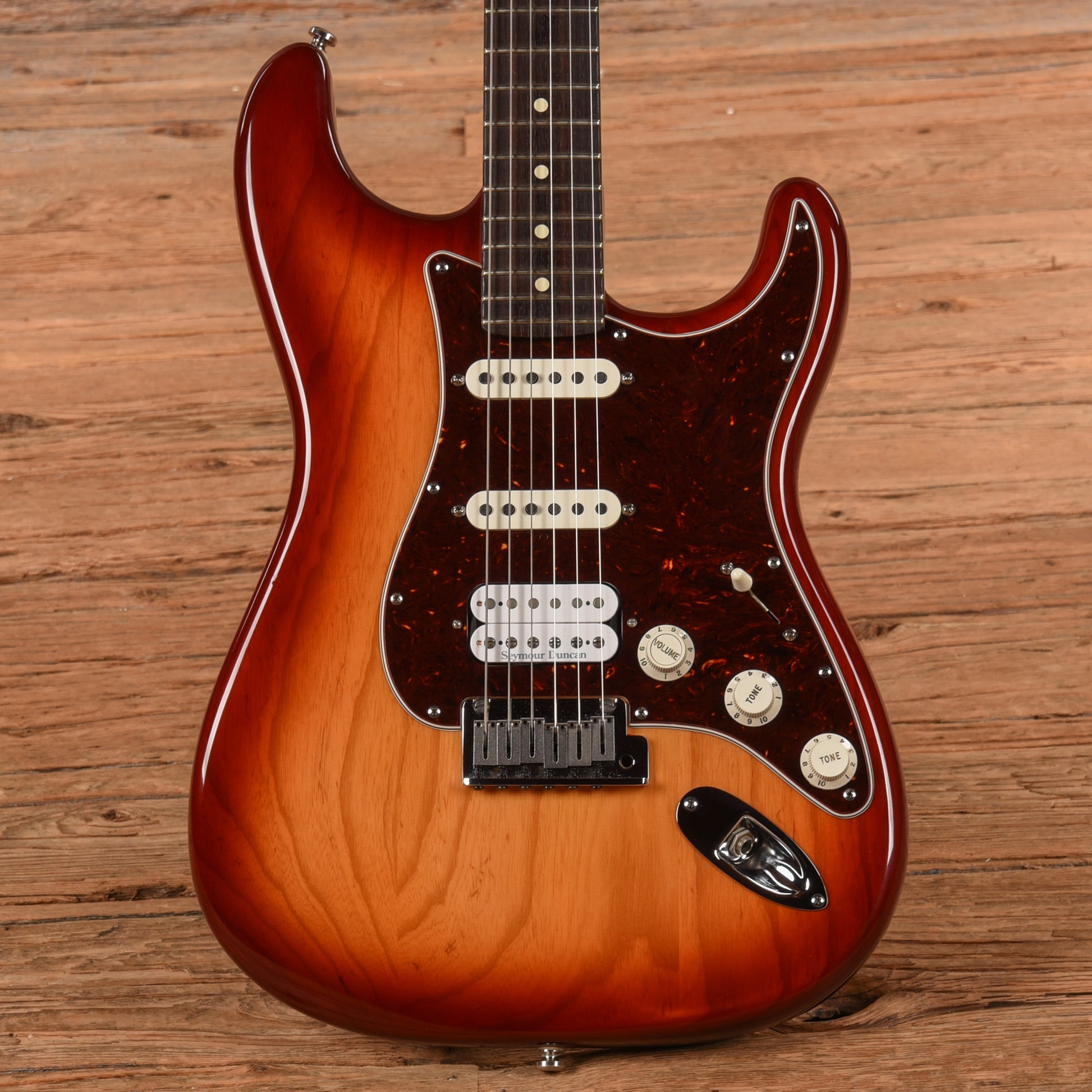 Fender American Series Stratocaster HSS Sienna Sunburst 2005 Electric Guitars / Solid Body