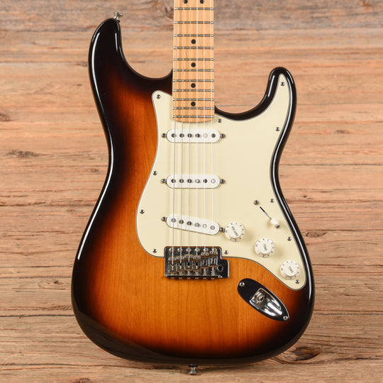 Fender American Special Stratocaster Sunburst 2008 Electric Guitars / Solid Body