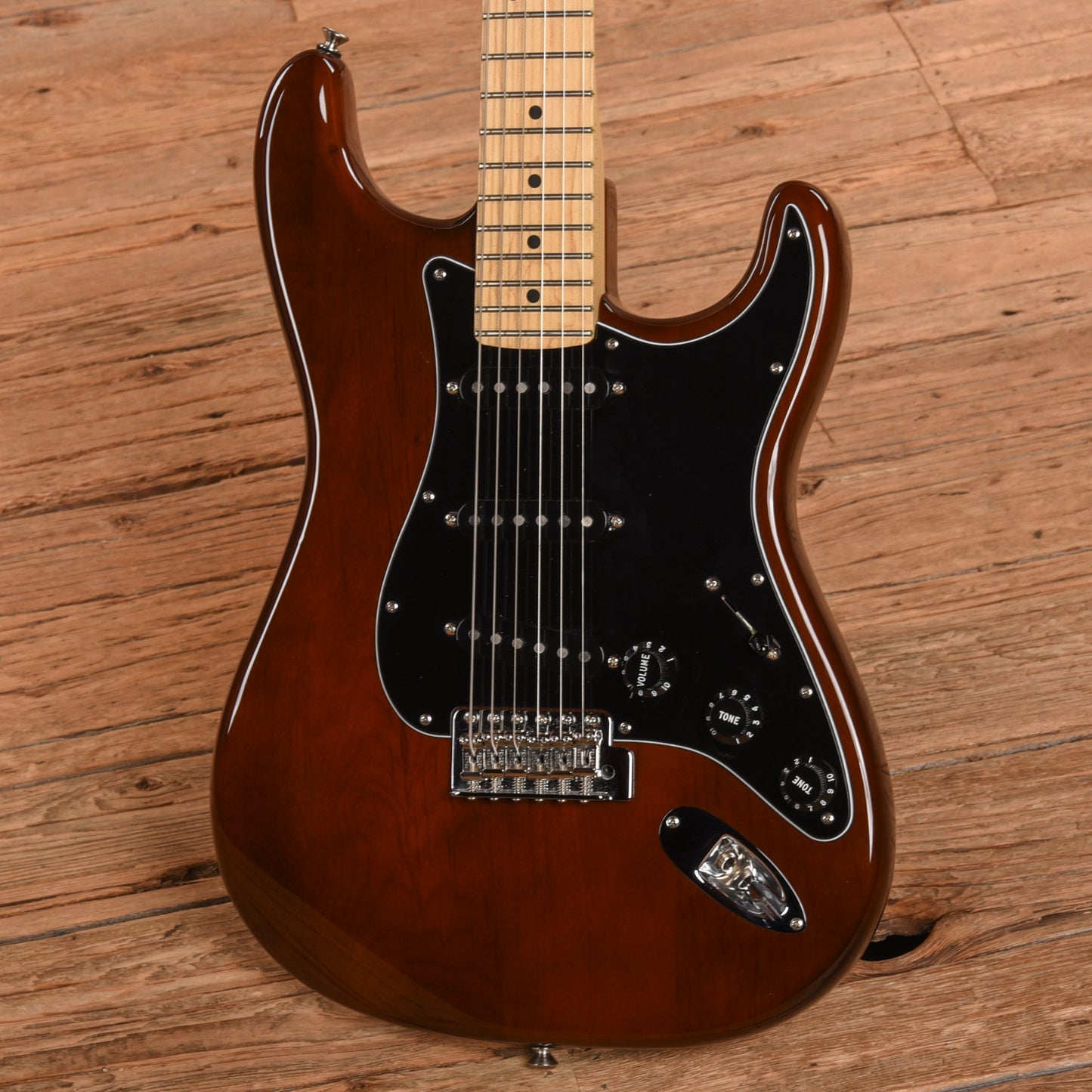 Fender American Special Stratocaster Walnut 2017 Electric Guitars / Solid Body