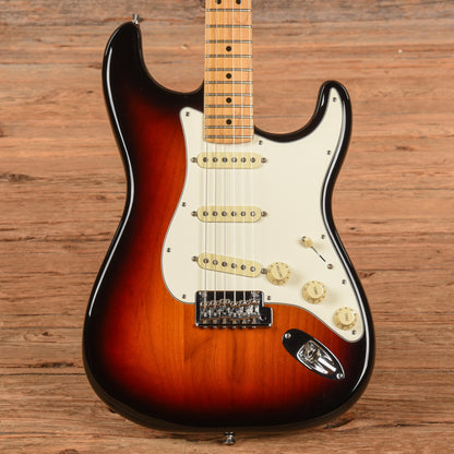Fender American Standard Stratocaster 3-Color Sunburst 2016 Electric Guitars / Solid Body