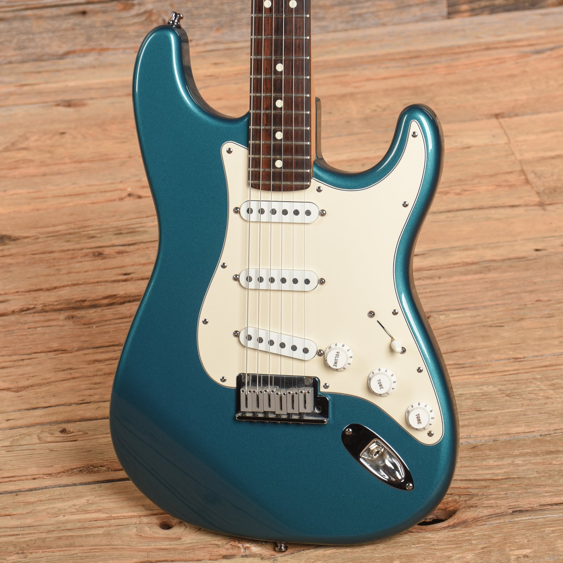 Fender American Standard Stratocaster Aquamarine Metallic 1999 Electric Guitars / Solid Body