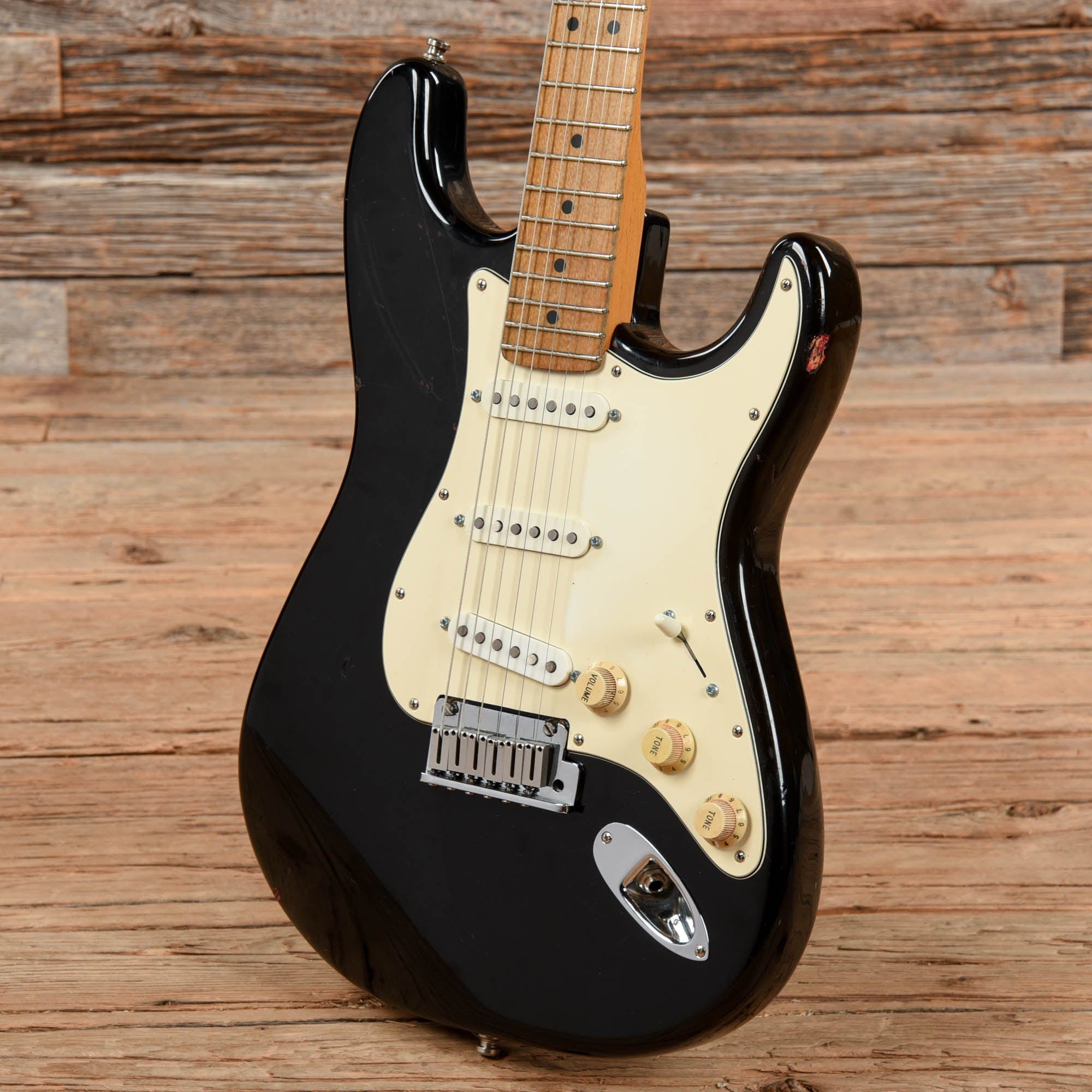 Fender American Standard Stratocaster Black 1998 Electric Guitars / Solid Body