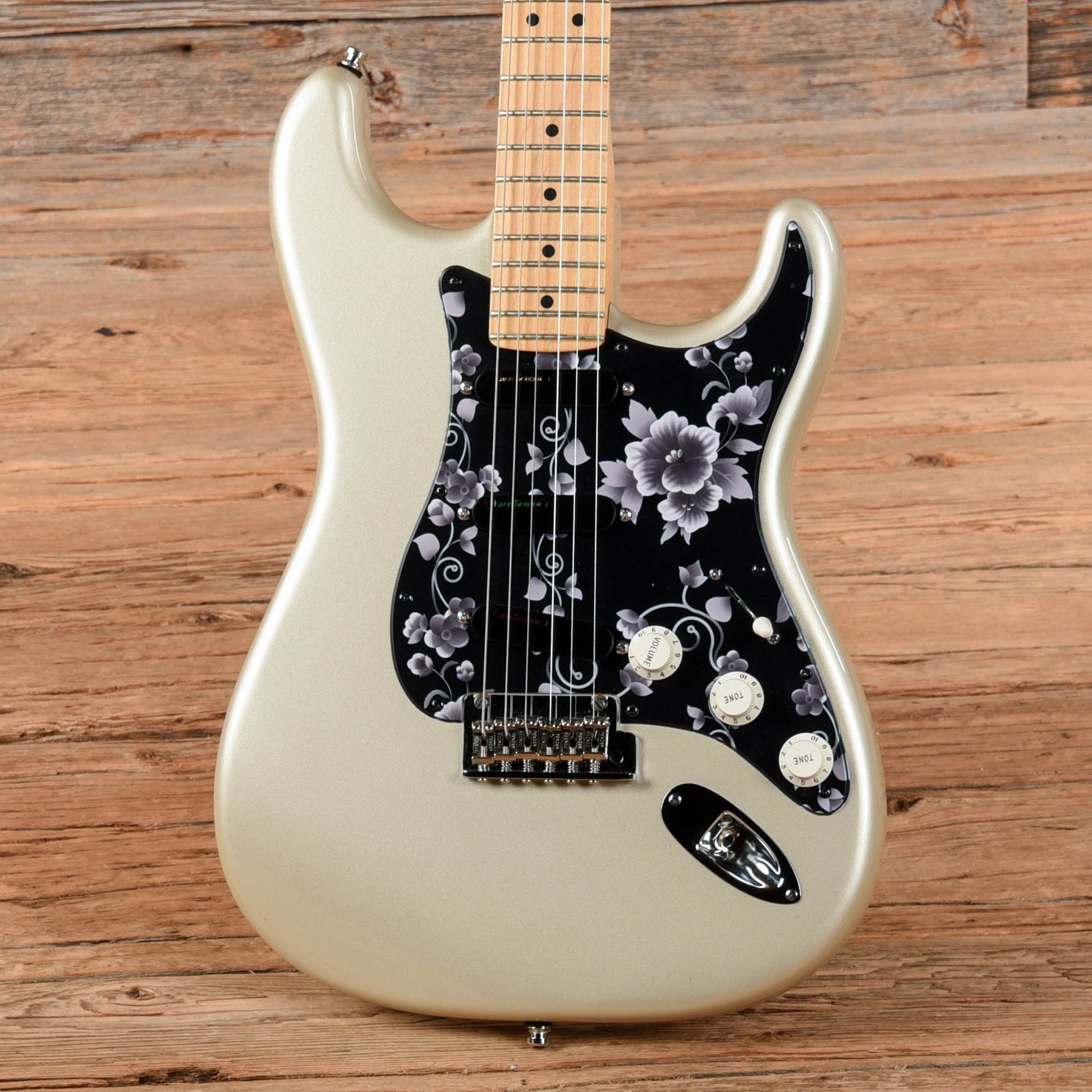 Fender American Standard Stratocaster Blizzard Pearl 2008 Electric Guitars / Solid Body