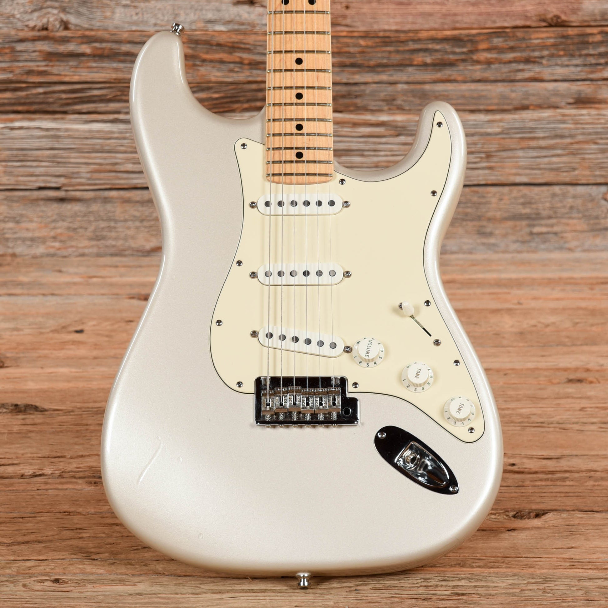 Fender American Standard Stratocaster Blizzard Pearl Electric Guitars / Solid Body