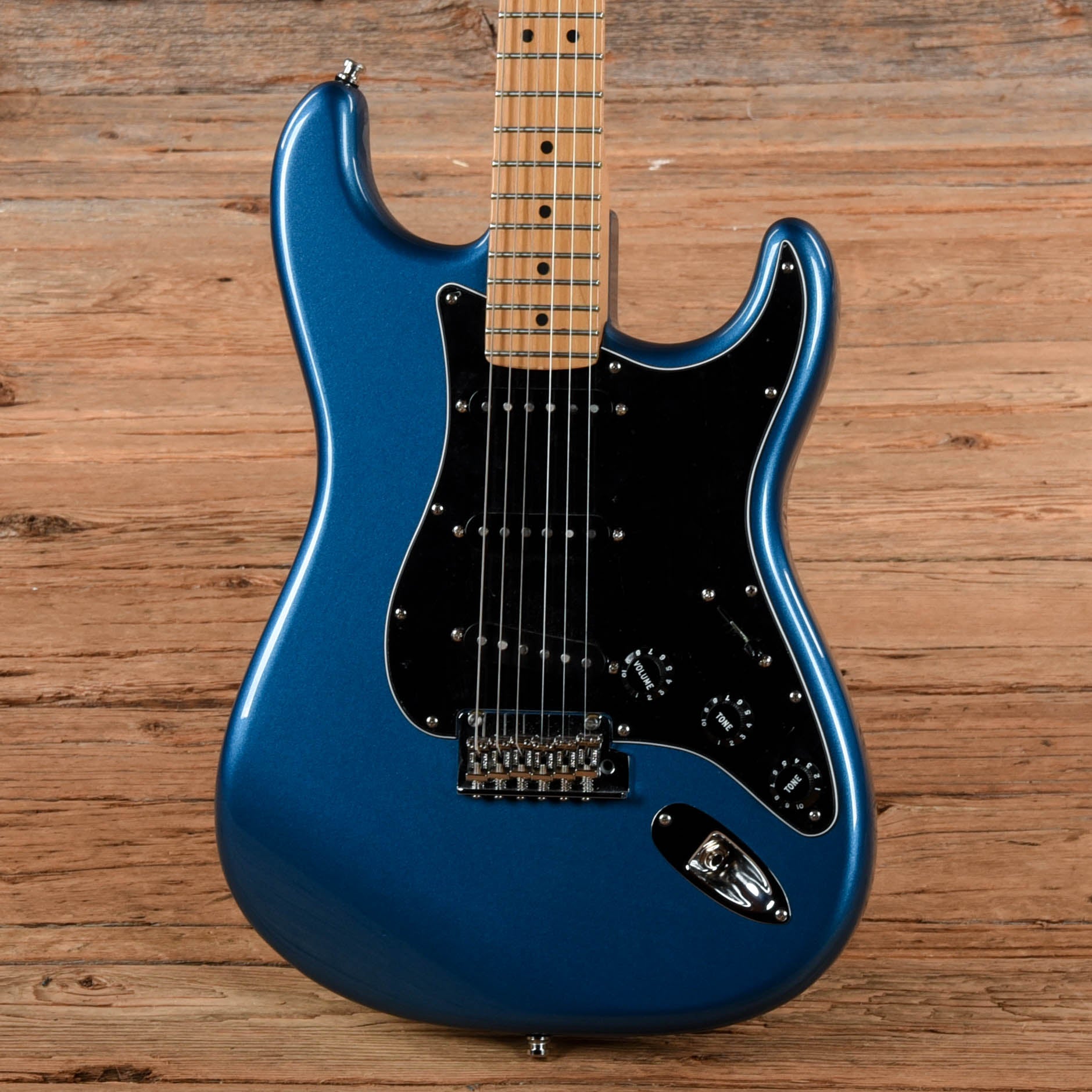 Fender American Standard Stratocaster body w/Highway 1 neck Lake Placid Blue 2005 Electric Guitars / Solid Body