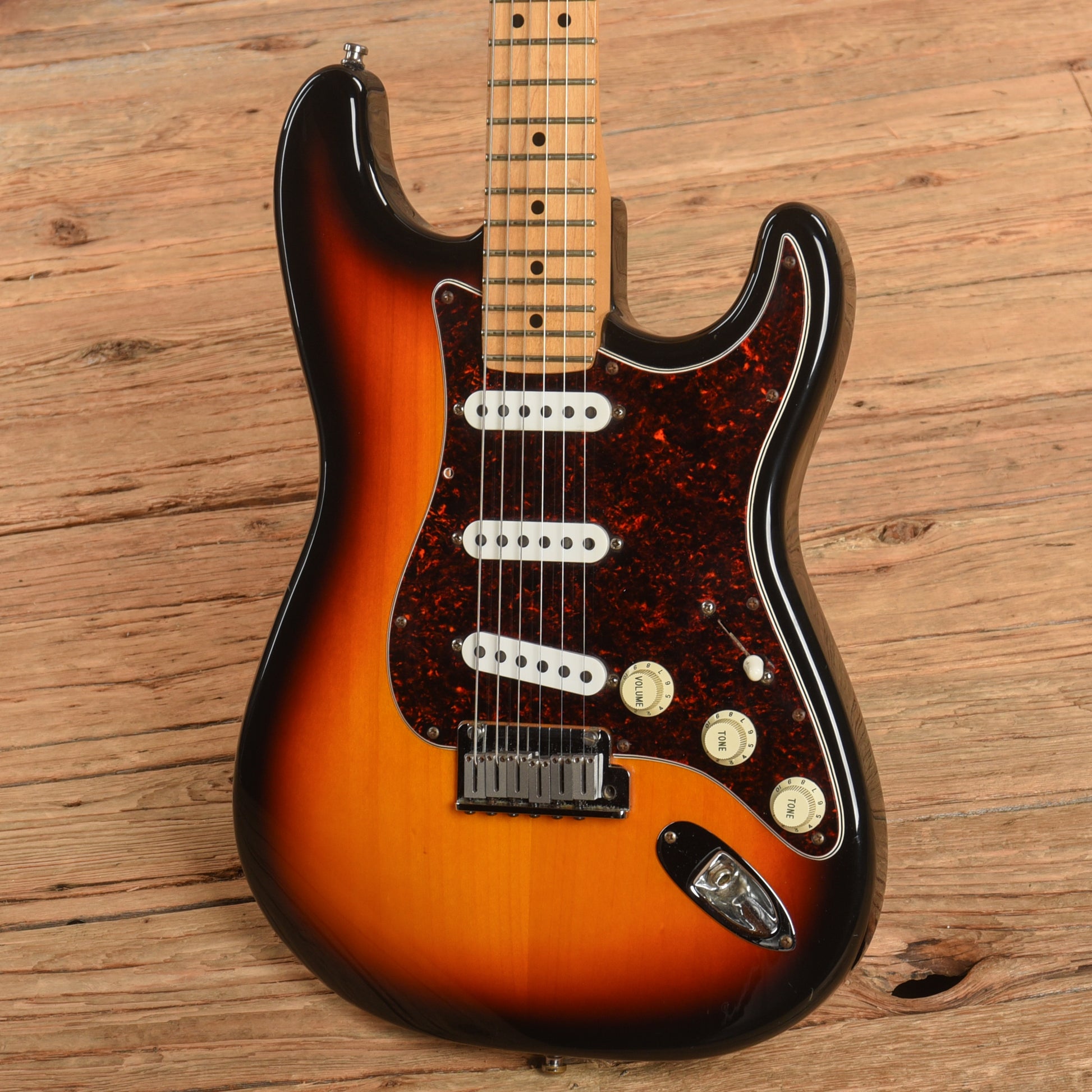Fender American Standard Stratocaster Brown Sunburst 1995 Electric Guitars / Solid Body