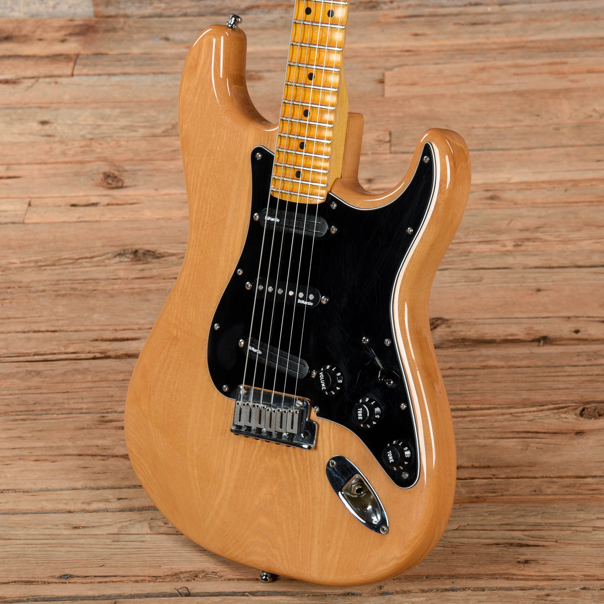 Fender American Standard Stratocaster Natural 2000 Electric Guitars / Solid Body