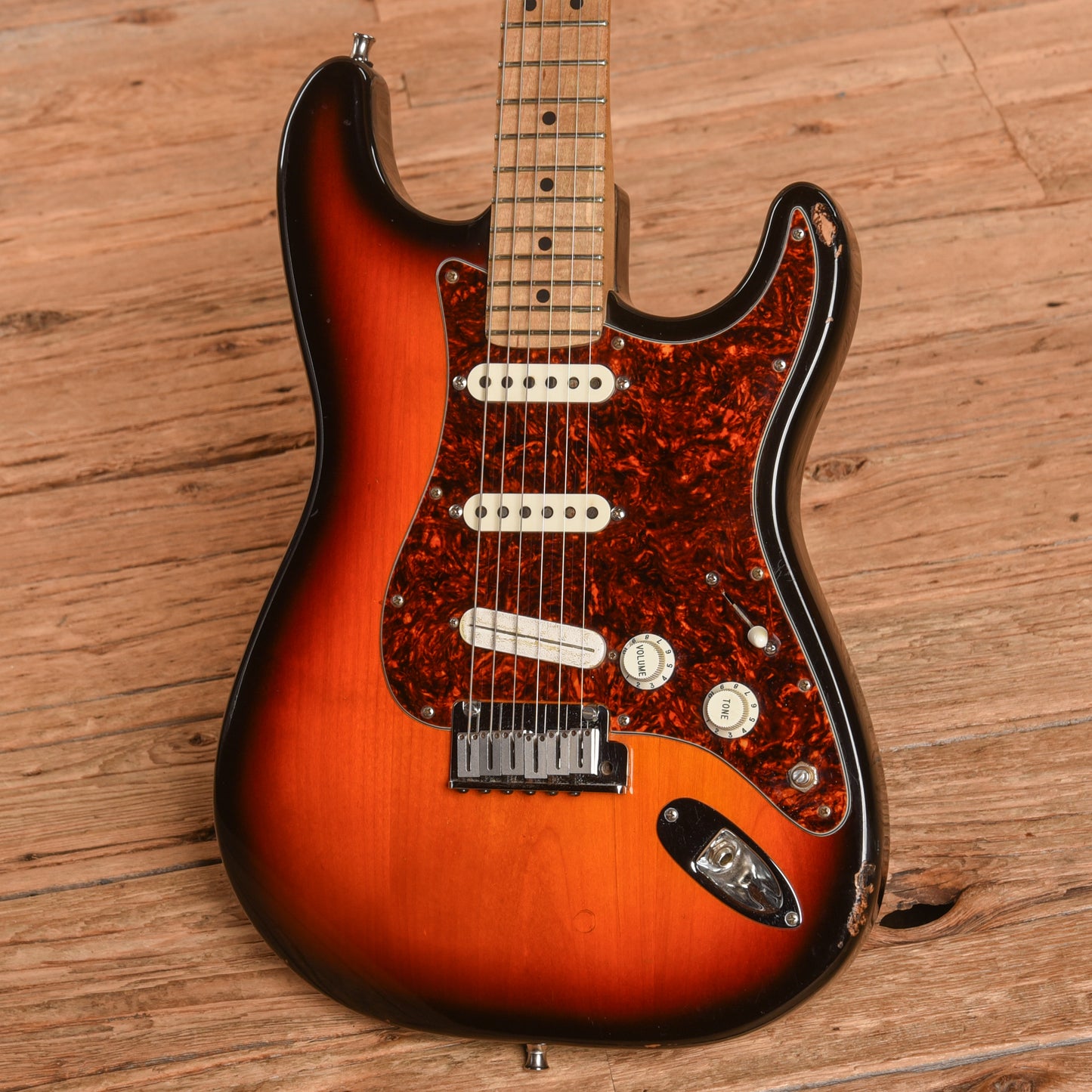 Fender American Standard Stratocaster Sunburst 1995 Electric Guitars / Solid Body