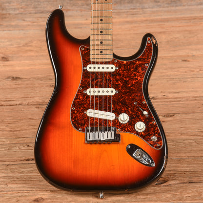 Fender American Standard Stratocaster Sunburst 1995 Electric Guitars / Solid Body