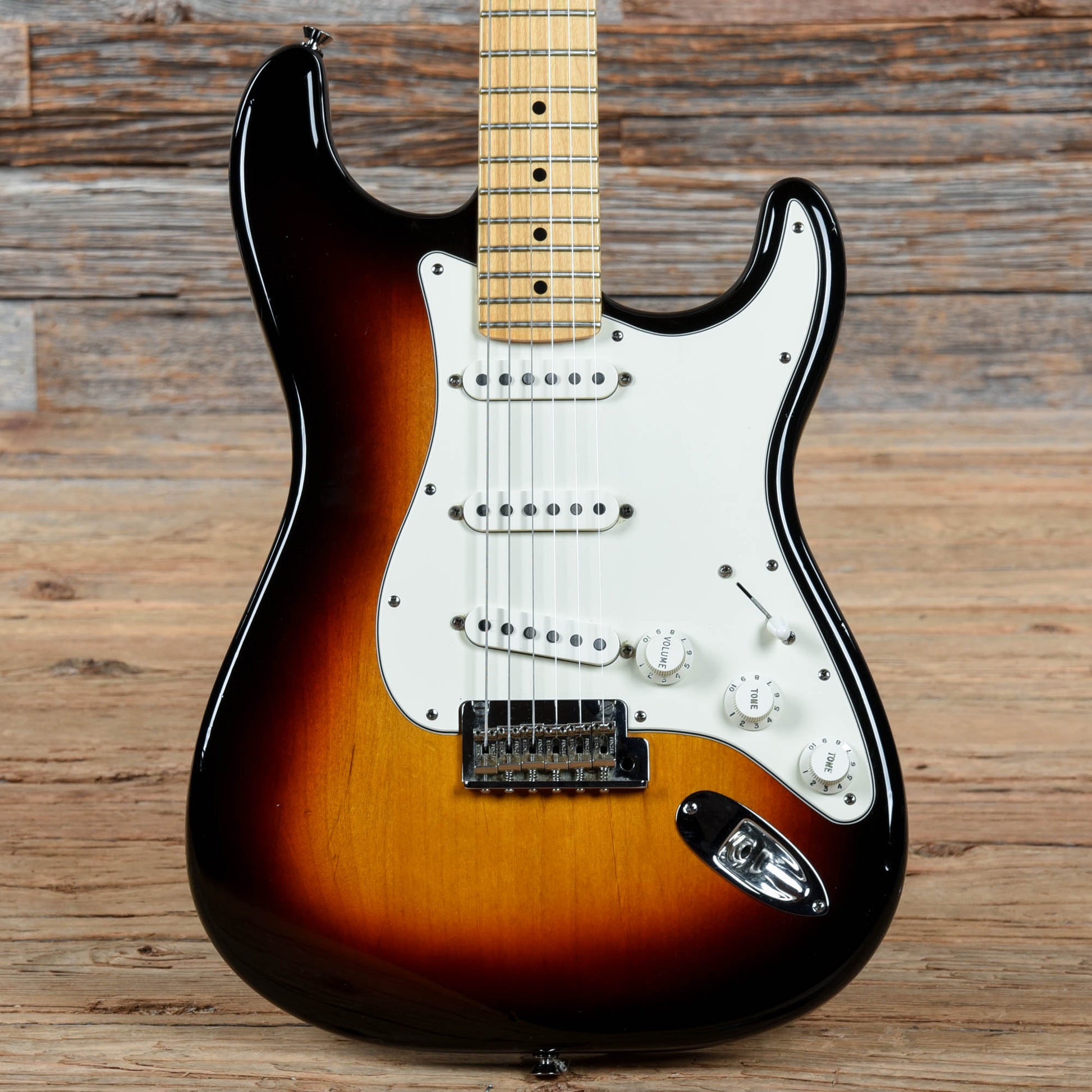 Fender American Standard Stratocaster Sunburst 2008 Electric Guitars / Solid Body