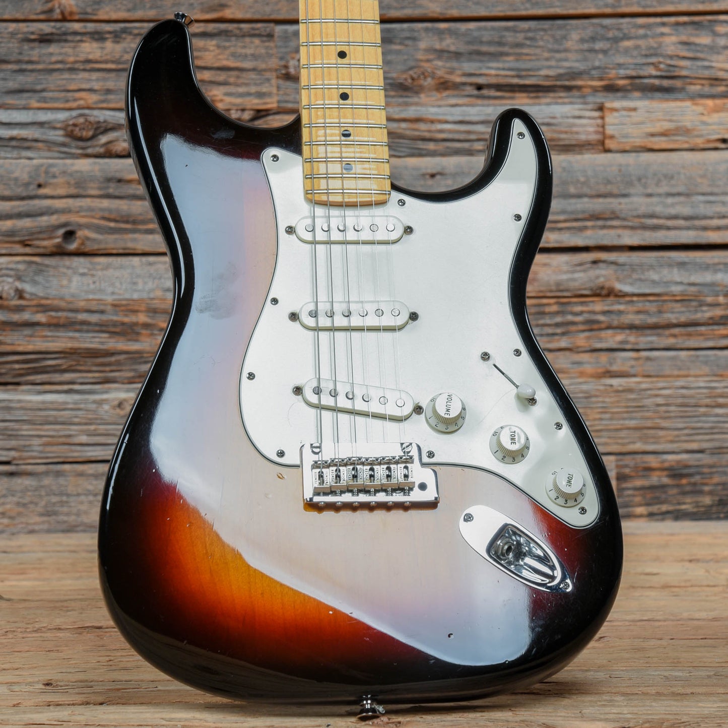 Fender American Standard Stratocaster Sunburst 2008 Electric Guitars / Solid Body