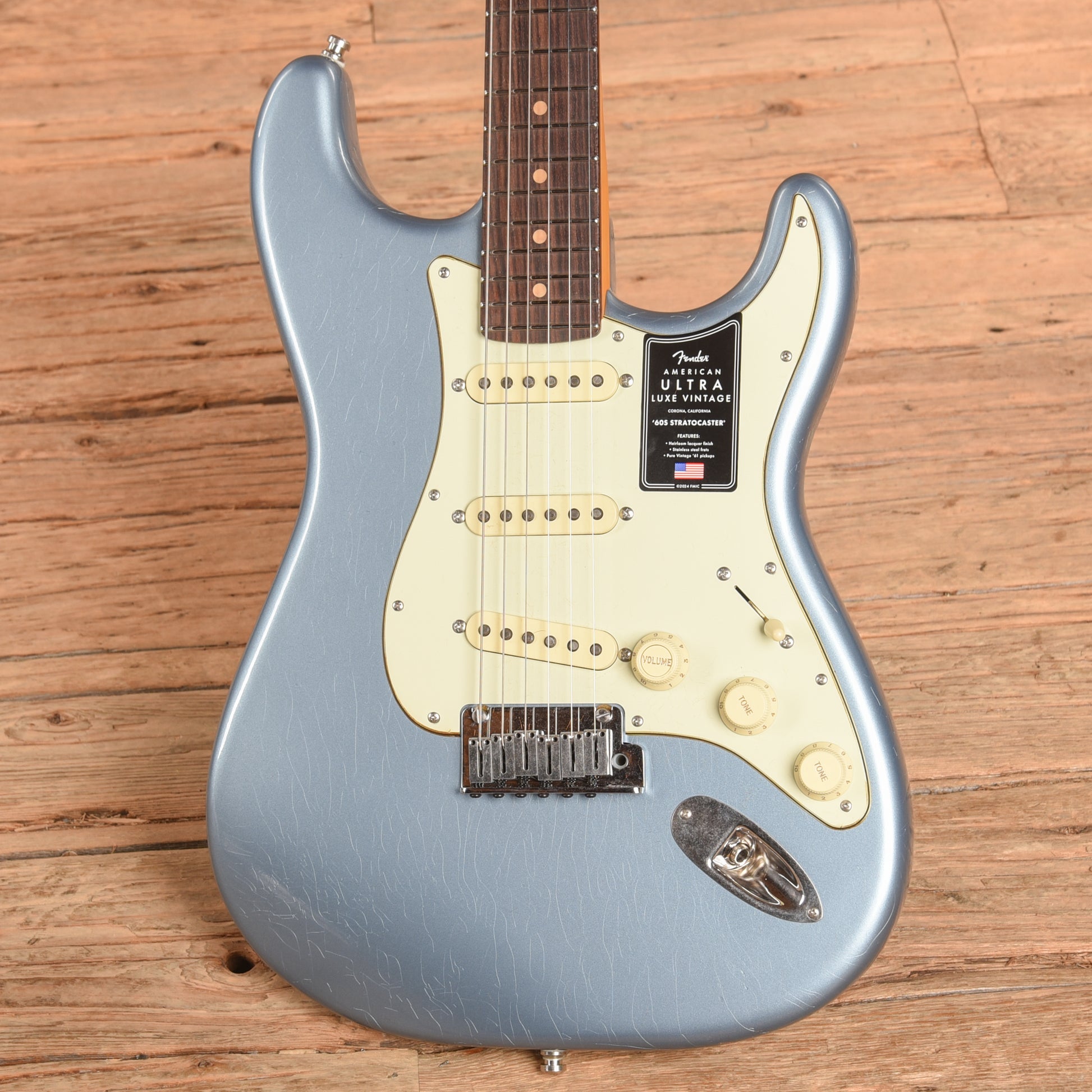 Fender American Ultra Luxe Vintage '60s Stratocaster Ice Blue Metallic 2025 Electric Guitars / Solid Body