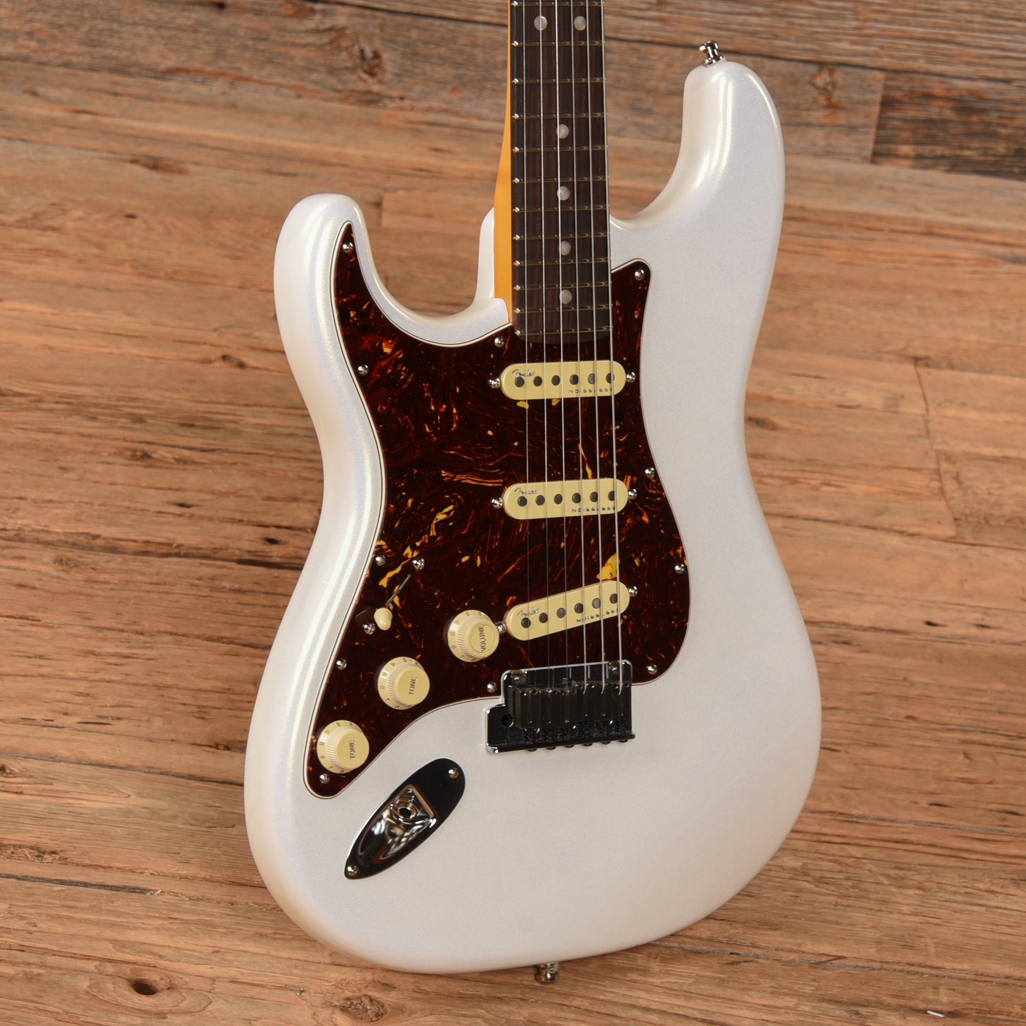 Fender American Ultra Stratocaster Arctic Pearl 2023 LEFTY Electric Guitars / Solid Body