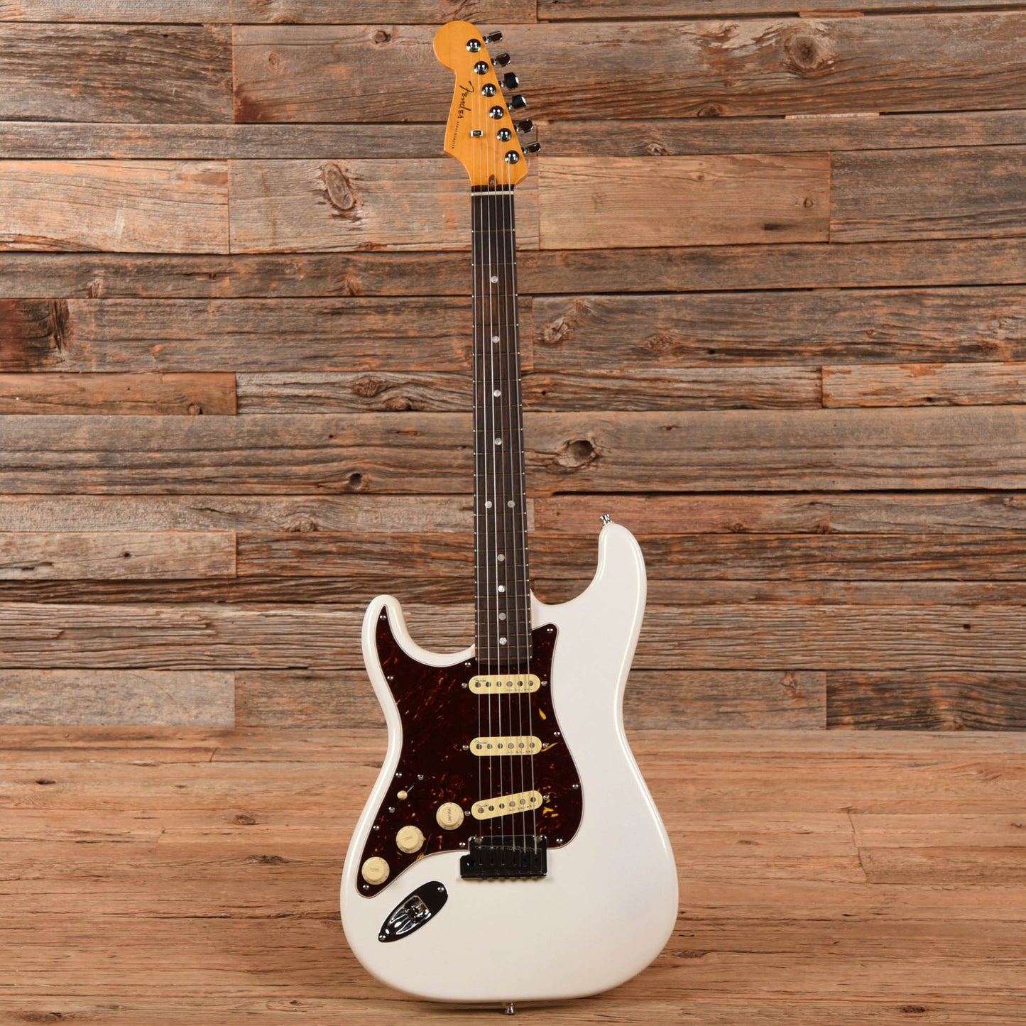 Fender American Ultra Stratocaster White 2022 Electric Guitars / Solid Body