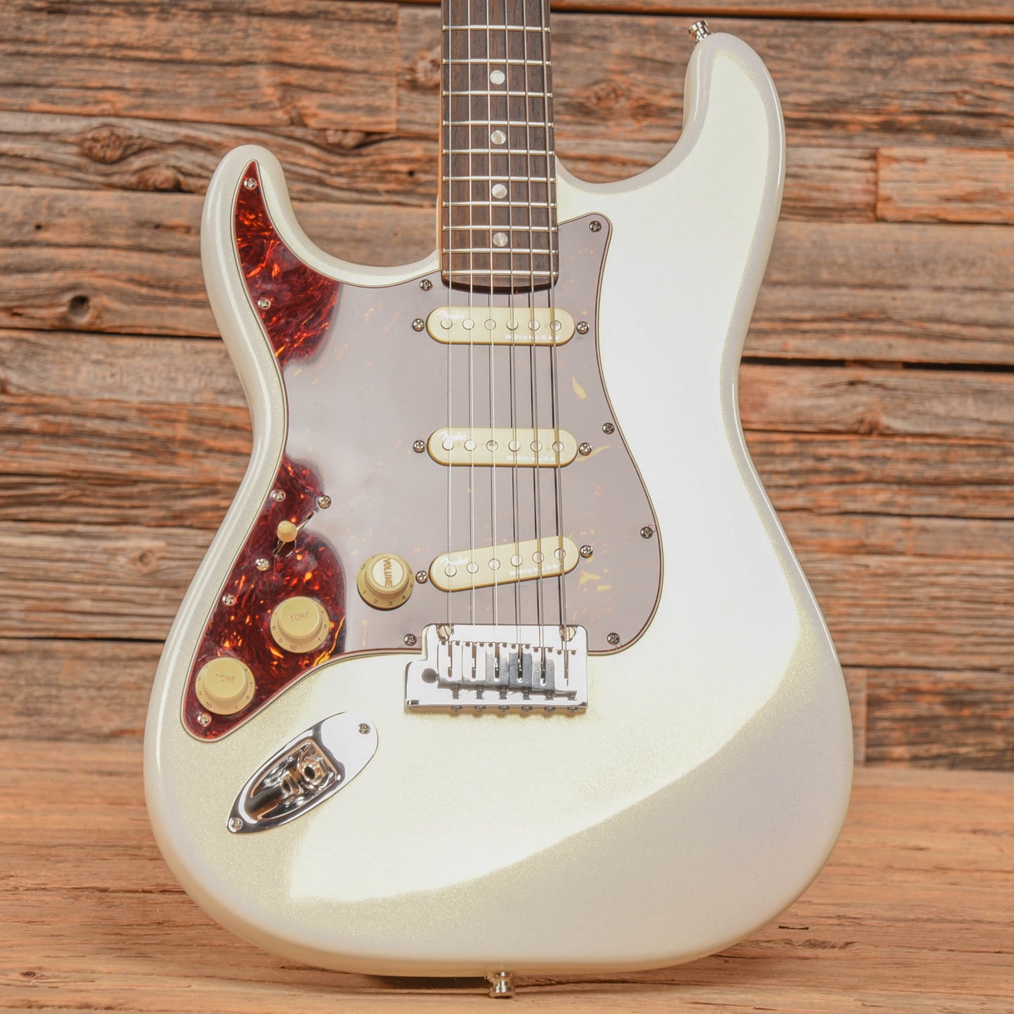 Fender American Ultra Stratocaster White 2022 Electric Guitars / Solid Body