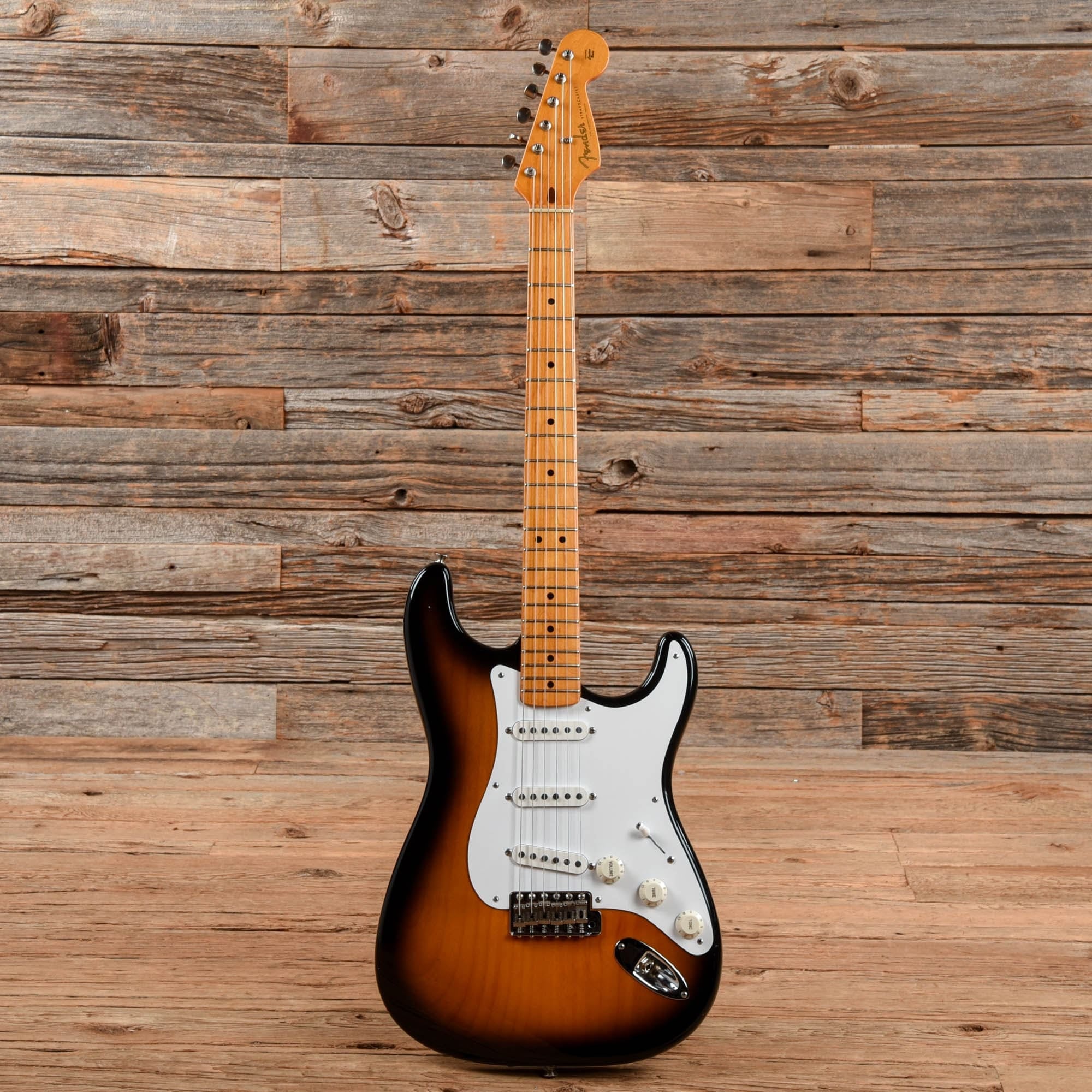 Fender American Vintage '57 Stratocaster 2-Tone Sunburst 1996 Electric Guitars / Solid Body