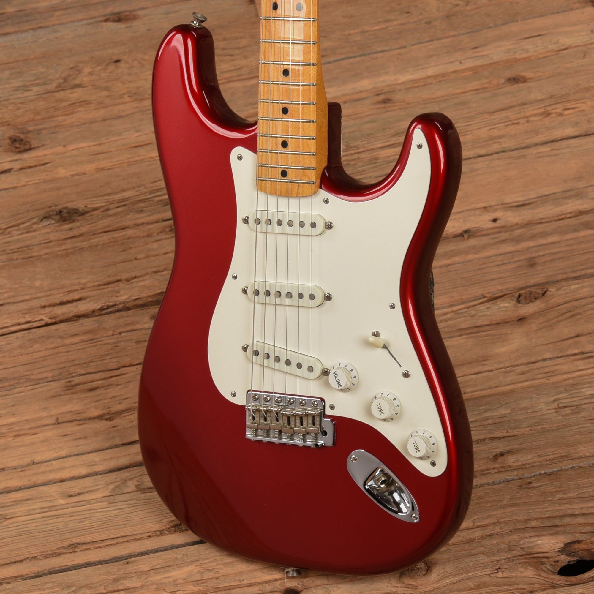 Fender American Vintage 57 Stratocaster Candy Apple Red 1986 Electric Guitars / Solid Body