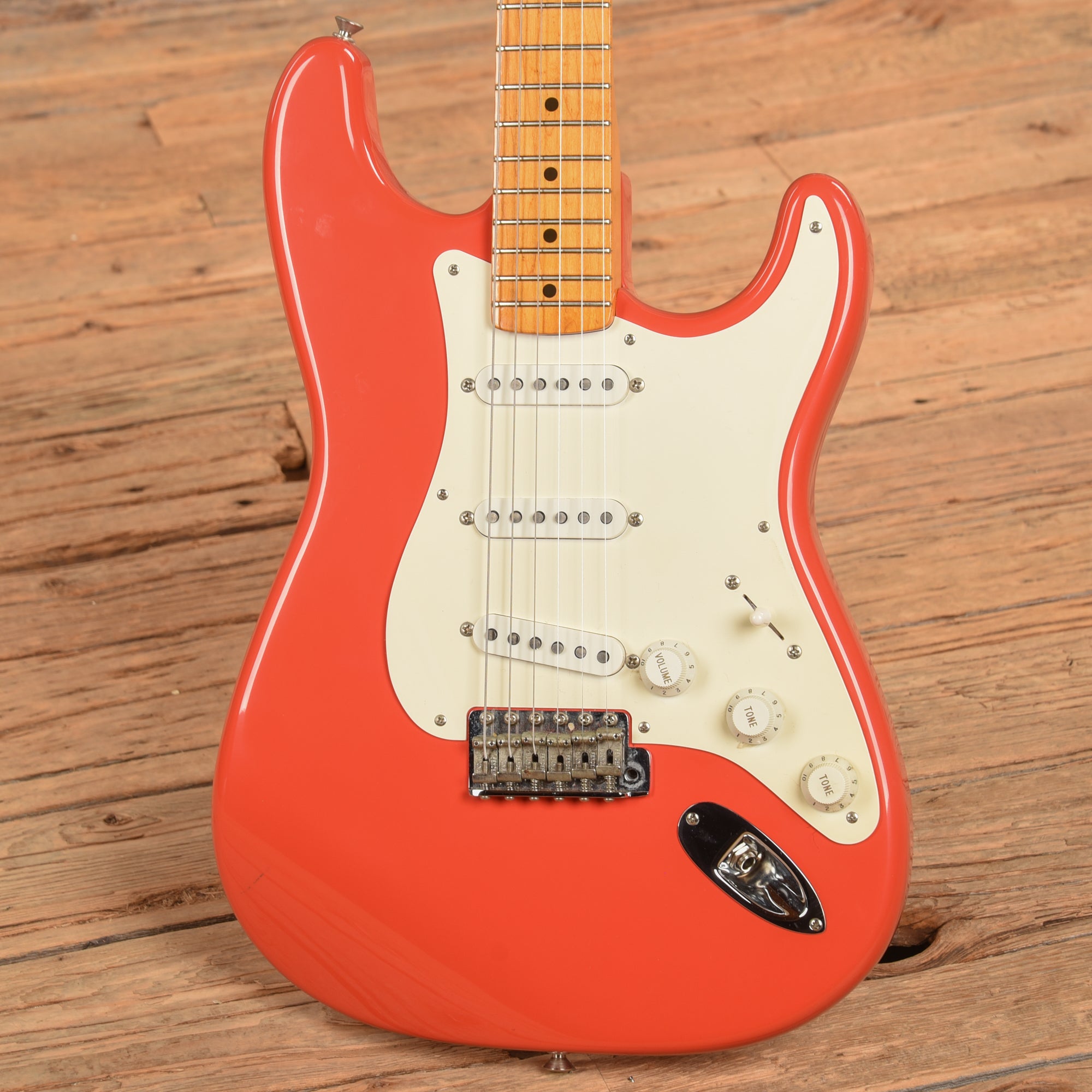 Fender American Vintage 57 Stratocaster Fiesta Red 1992 Electric Guitars / Solid Body