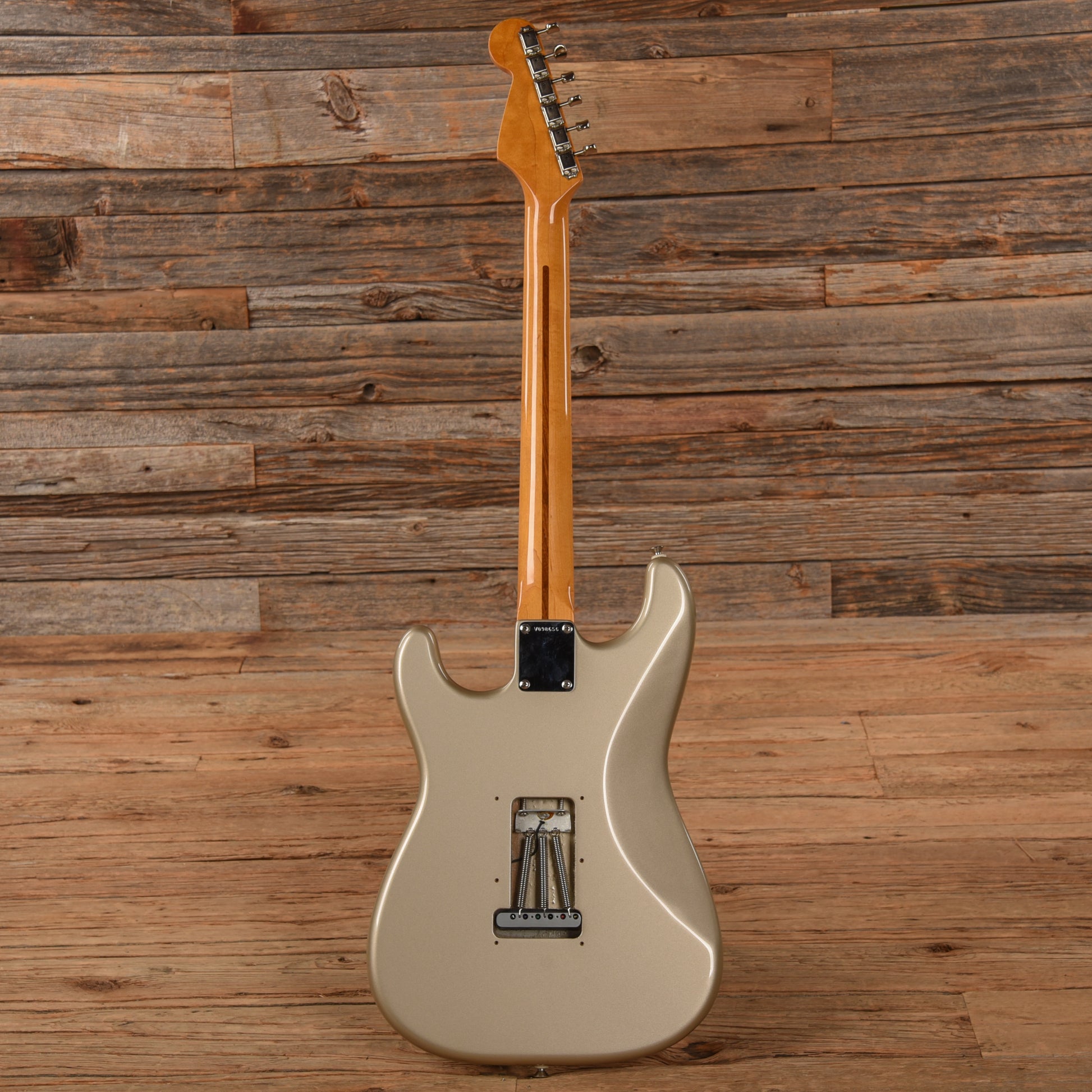 Fender American Vintage 57 Stratocaster Shoreline Gold 1997 Electric Guitars / Solid Body