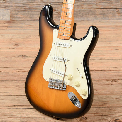 Fender American Vintage 57 Stratocaster Sunburst 1997 Electric Guitars / Solid Body
