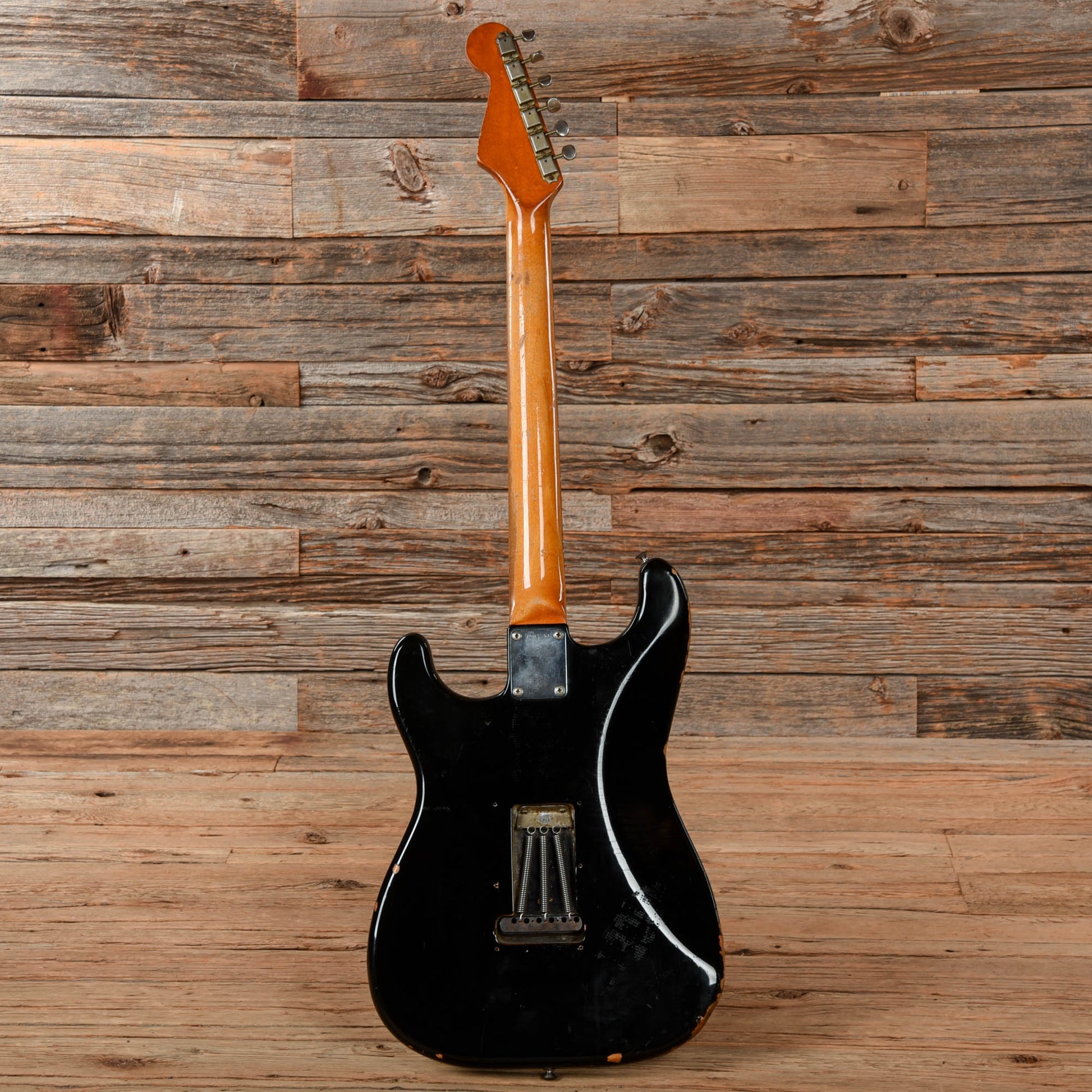 Fender American Vintage 62 Stratocaster Black 1983 Electric Guitars / Solid Body
