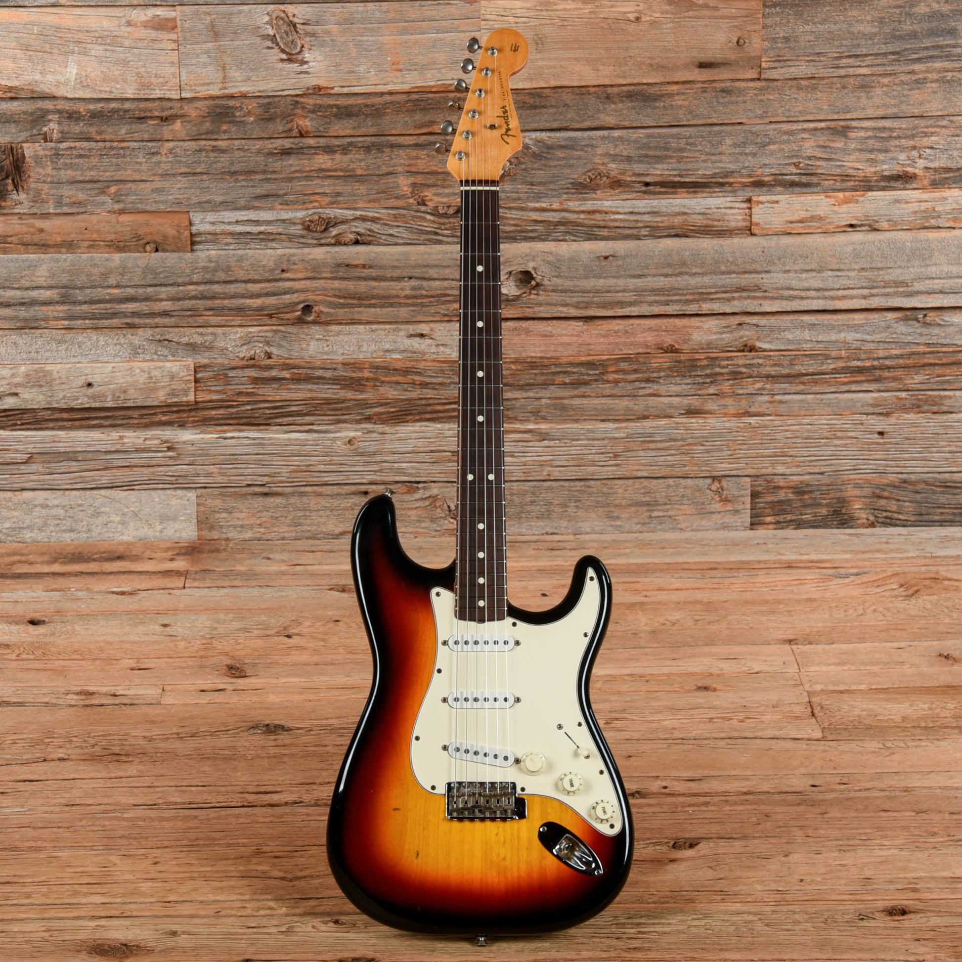 Fender American Vintage '62 Stratocaster Sunburst 1986 Electric Guitars / Solid Body