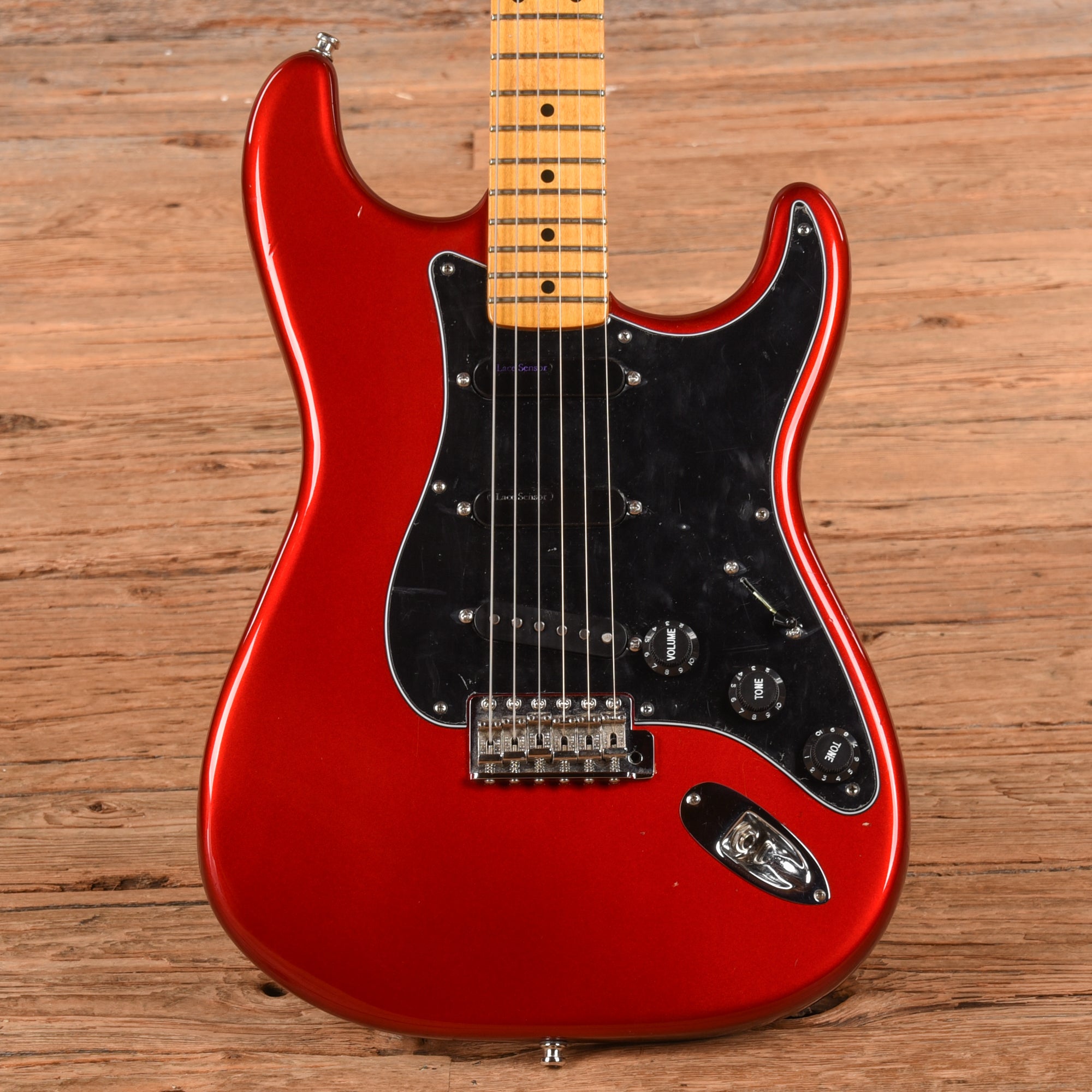Fender American Vintage Hot Rod '57 Stratocaster Candy Apple Red