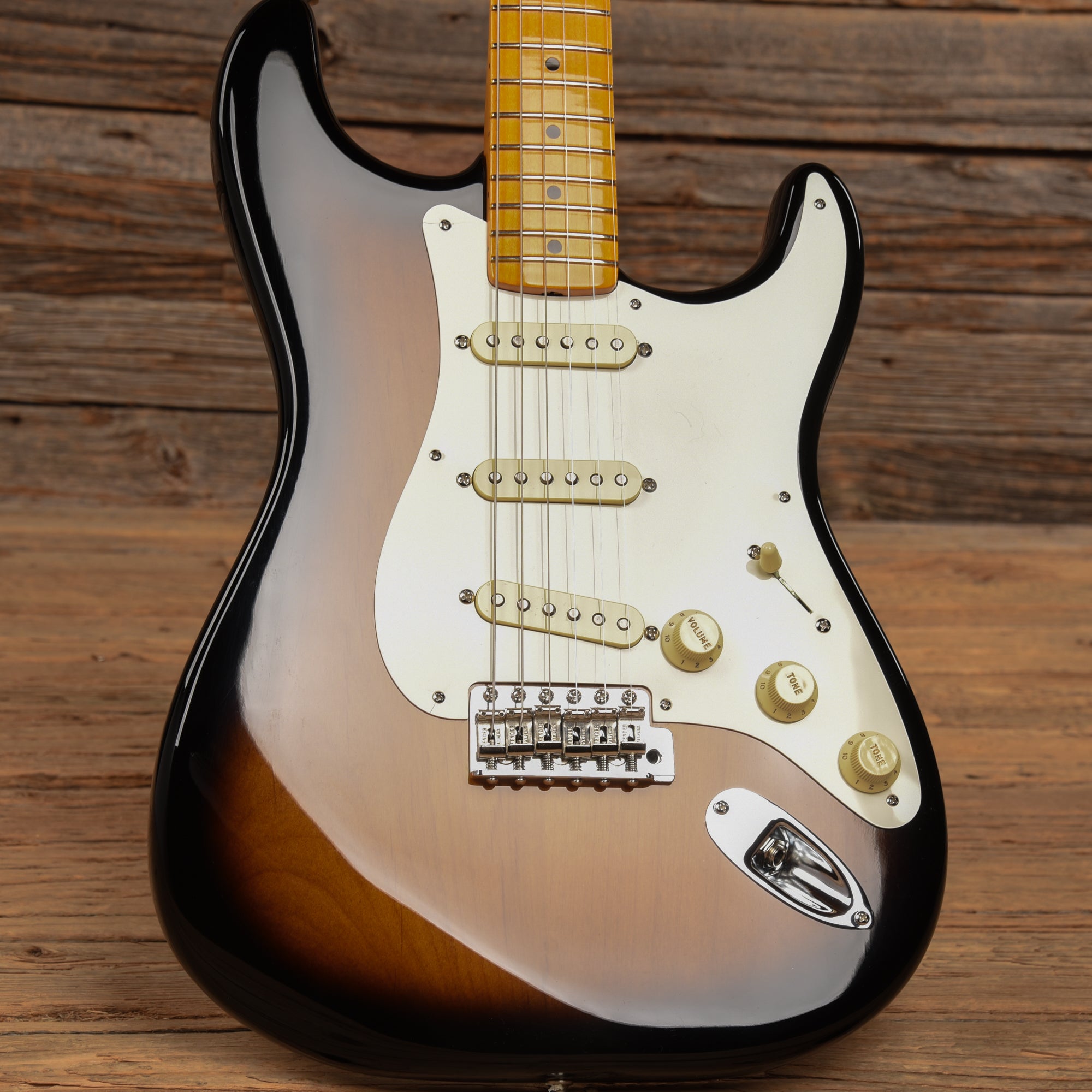 Fender American Vintage II '57 Stratocaster Sunburst 2022 Electric Guitars / Solid Body