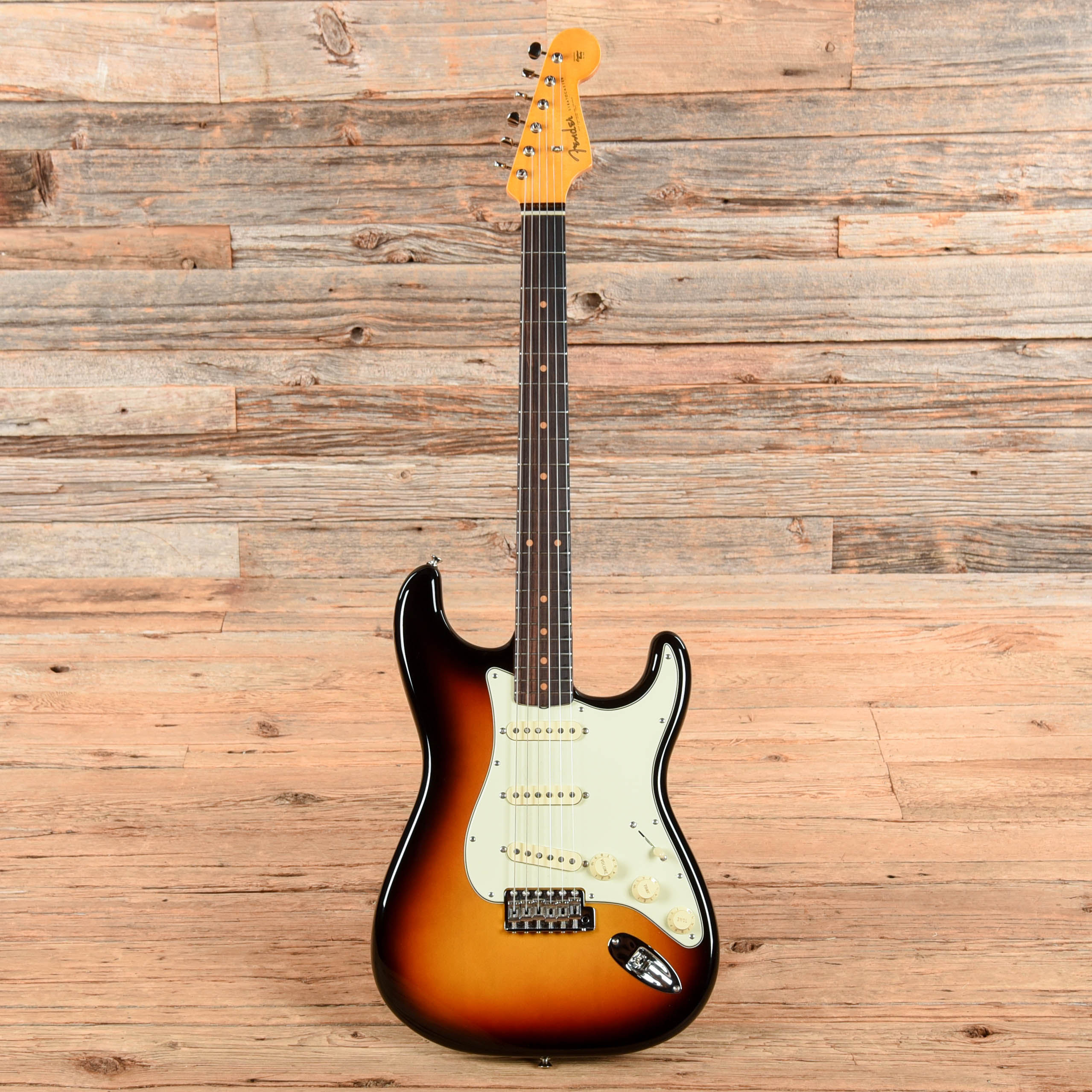 Fender American Vintage II '61 Stratocaster 3-Color Sunburst 2024 Electric Guitars / Solid Body