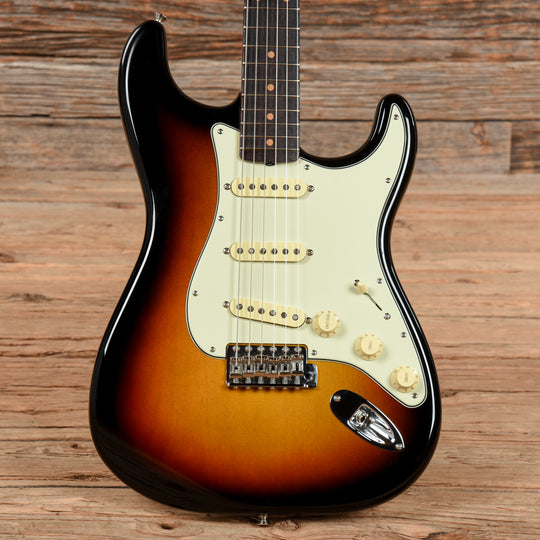 Fender American Vintage II '61 Stratocaster Sunburst 2023 Electric Guitars / Solid Body