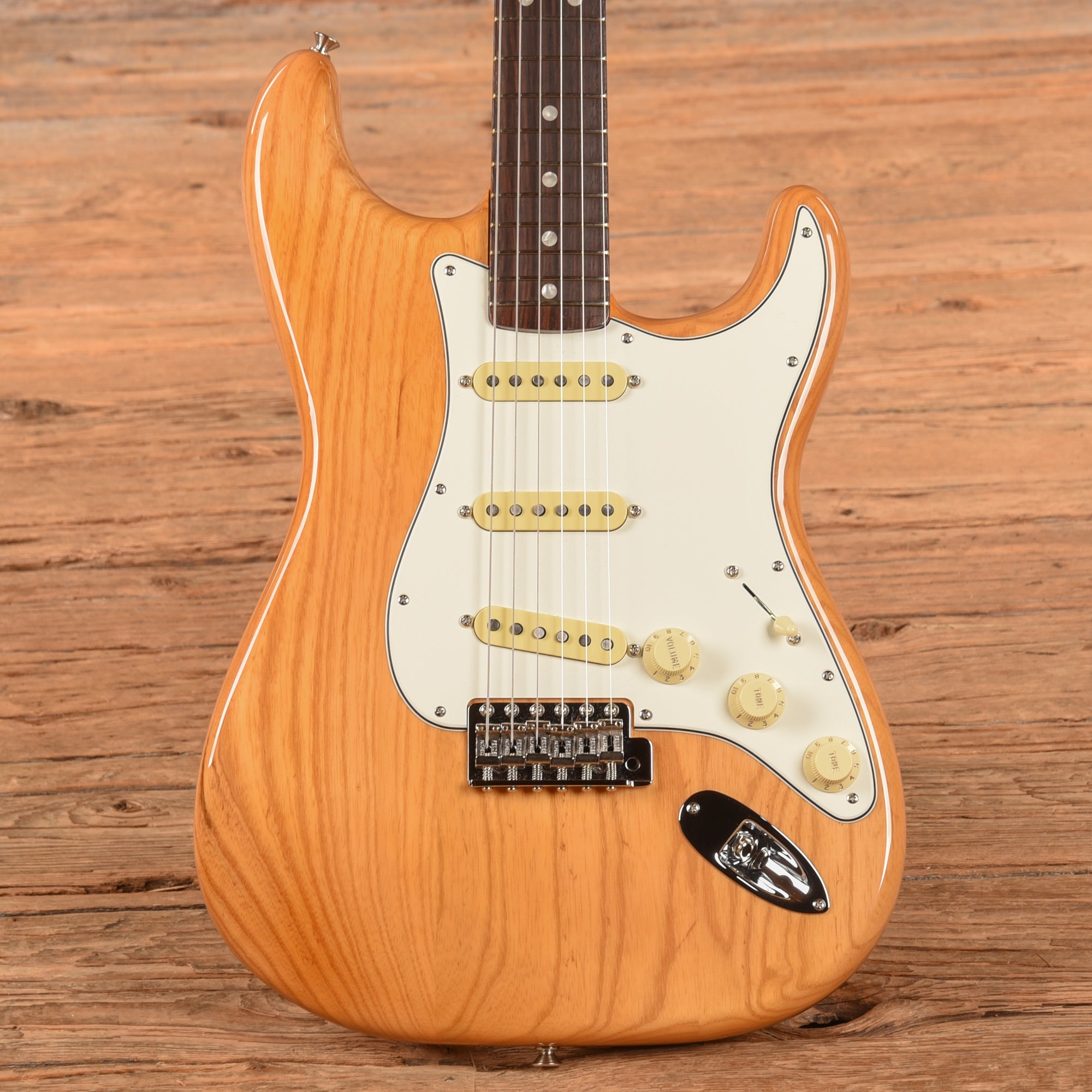Fender American Vintage II '73 Stratocaster Aged Natural 2024 Electric Guitars / Solid Body