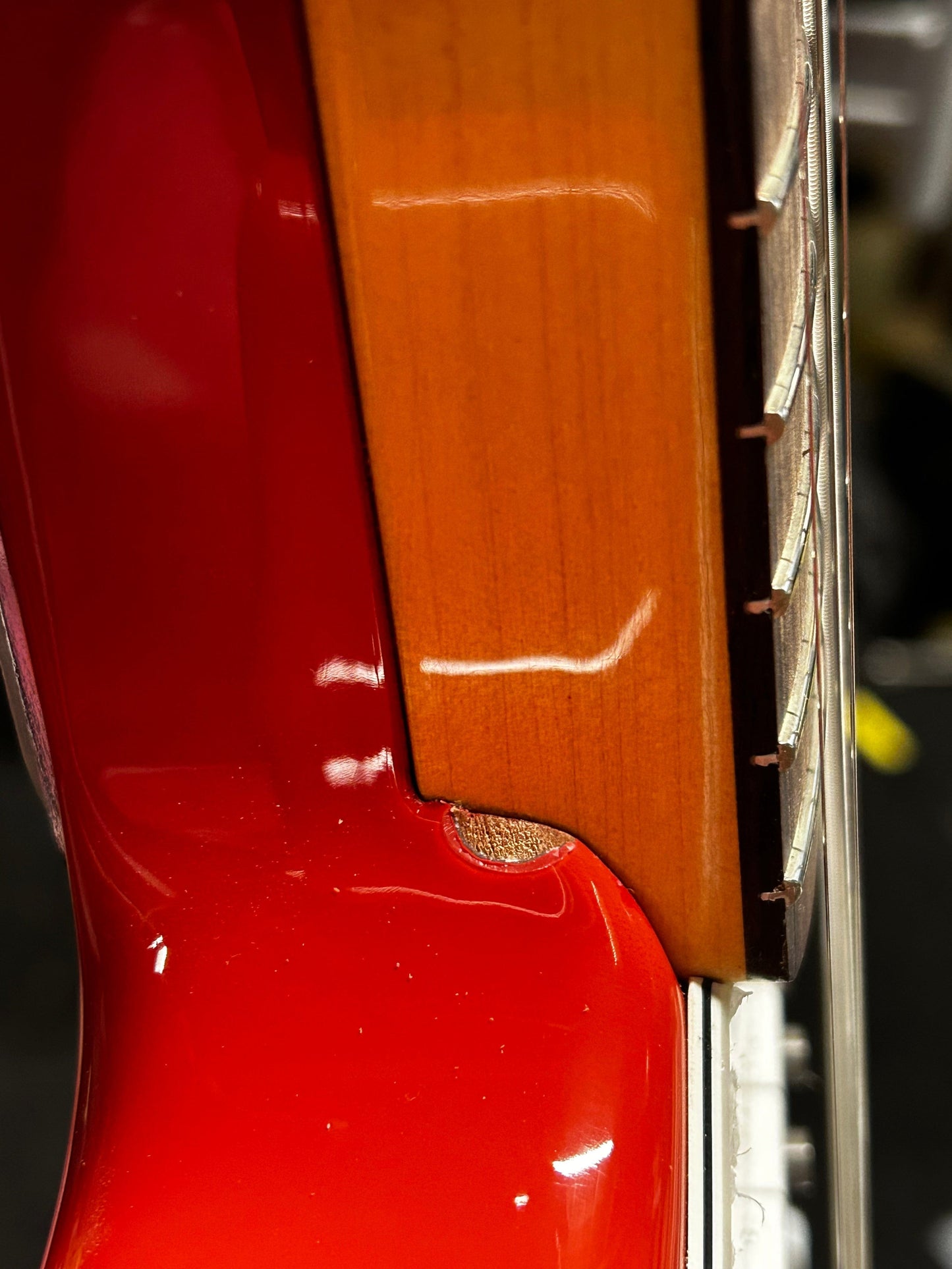 Fender Artist Kurt Cobain Jag-Stang LEFTY Fiesta Red Electric Guitars / Solid Body