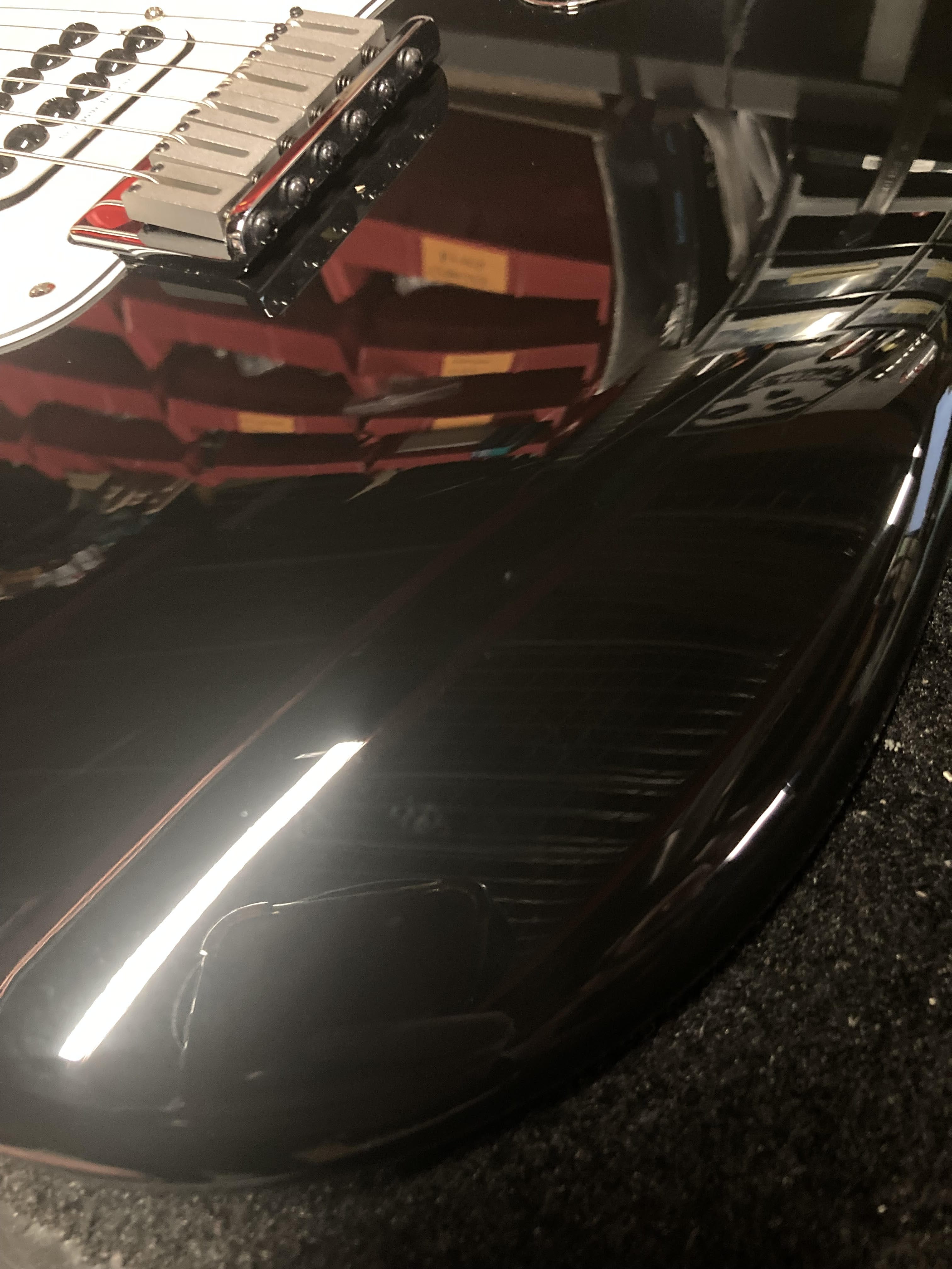 Fender Artist Limited Edition Tom DeLonge Stratocaster Black Electric Guitars / Solid Body