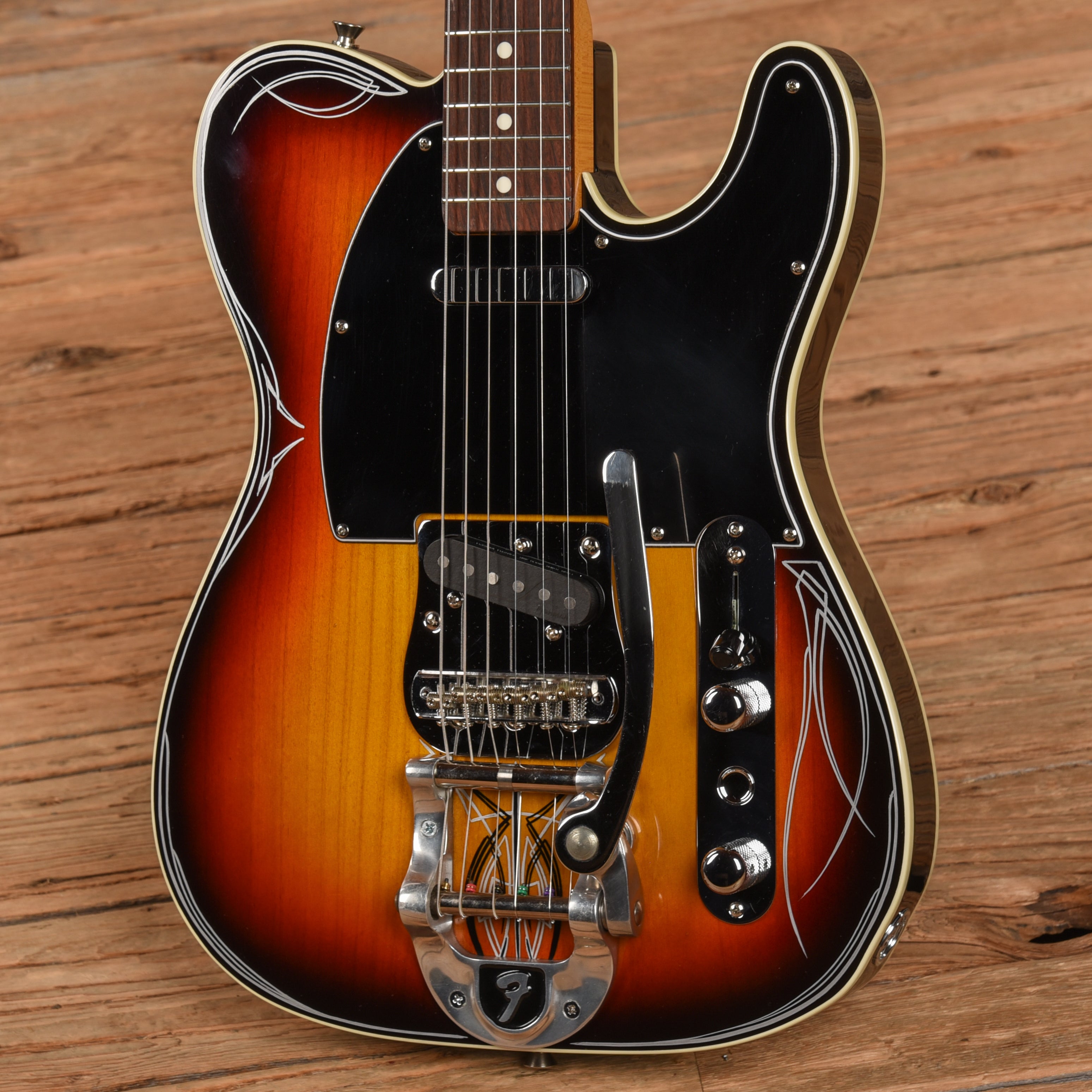 Fender CIJ Classic Series '60s Telecaster w/Bigsby Sunburst w/Custom Pinstriping 2005 Electric Guitars / Solid Body