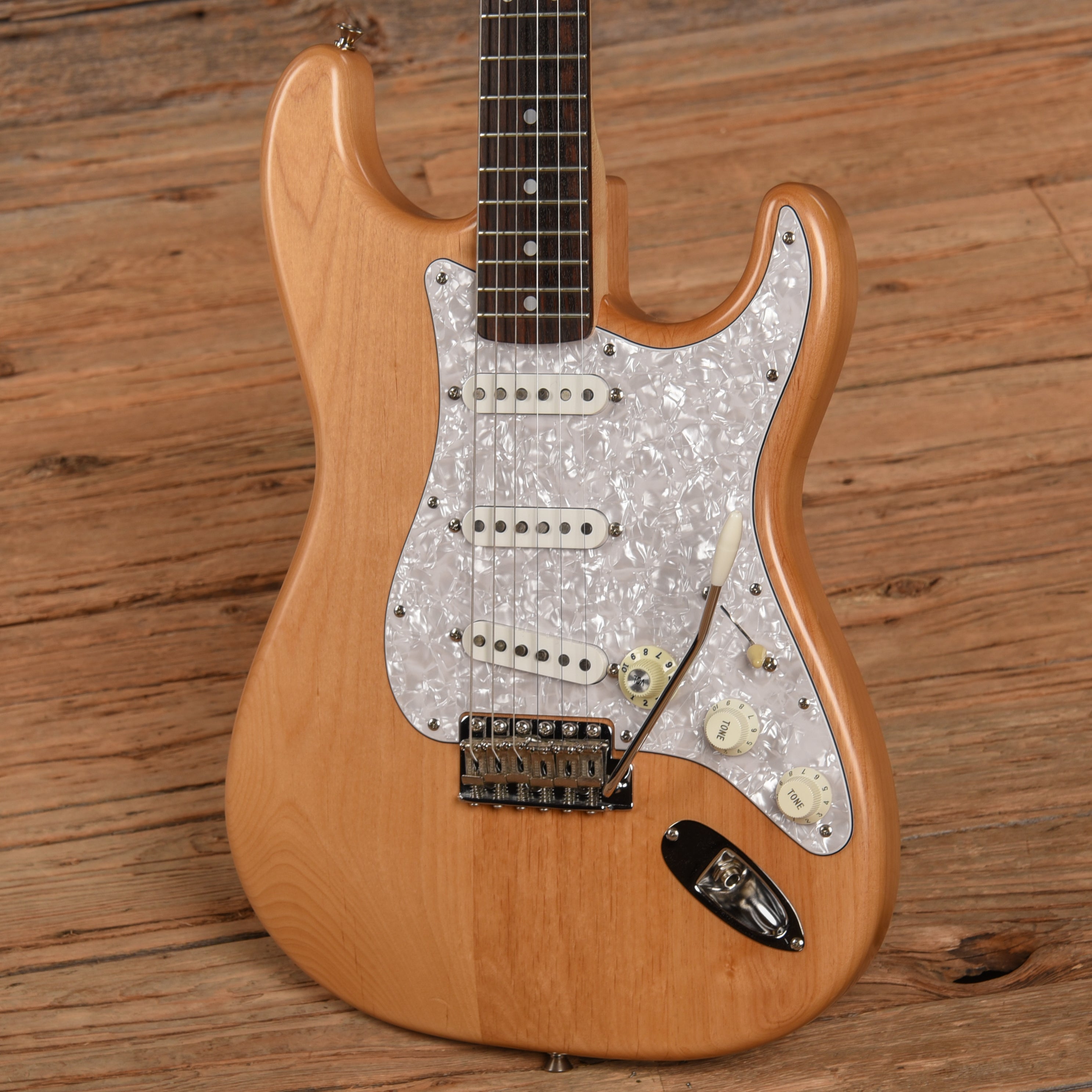 Fender CIJ Stratocaster Natural Electric Guitars / Solid Body