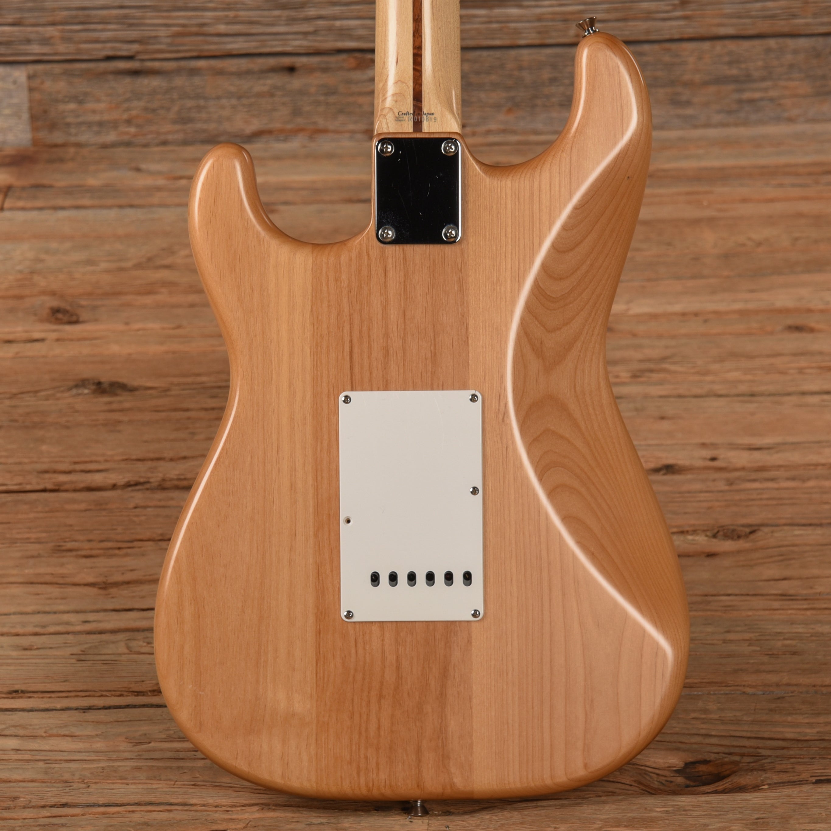 Fender CIJ Stratocaster Natural Electric Guitars / Solid Body
