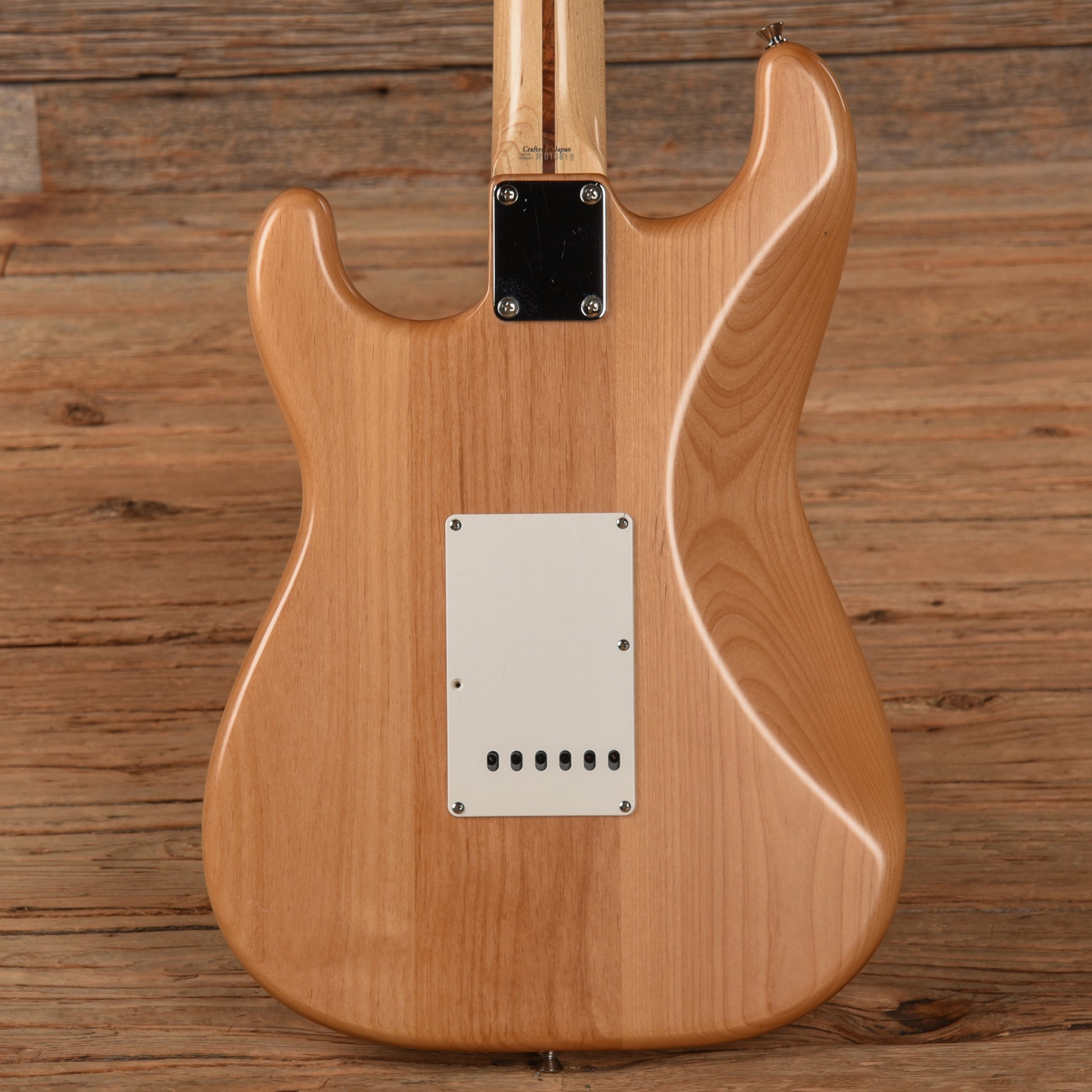Fender CIJ Stratocaster Natural Electric Guitars / Solid Body