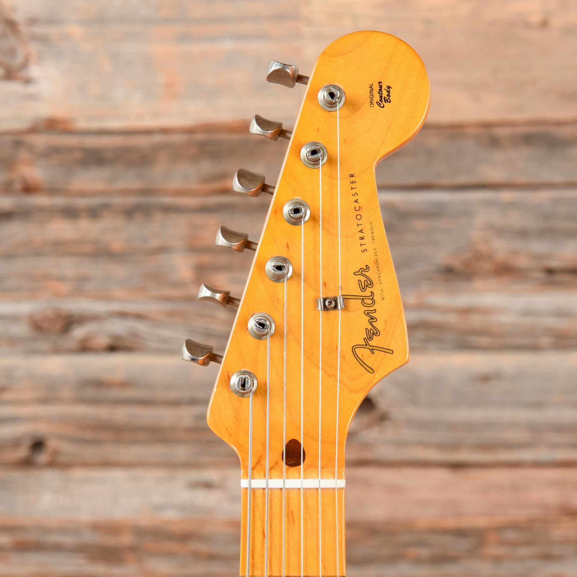 fender-classic-series-50s-stratocaster-lacquer-candy-apple-red-2018