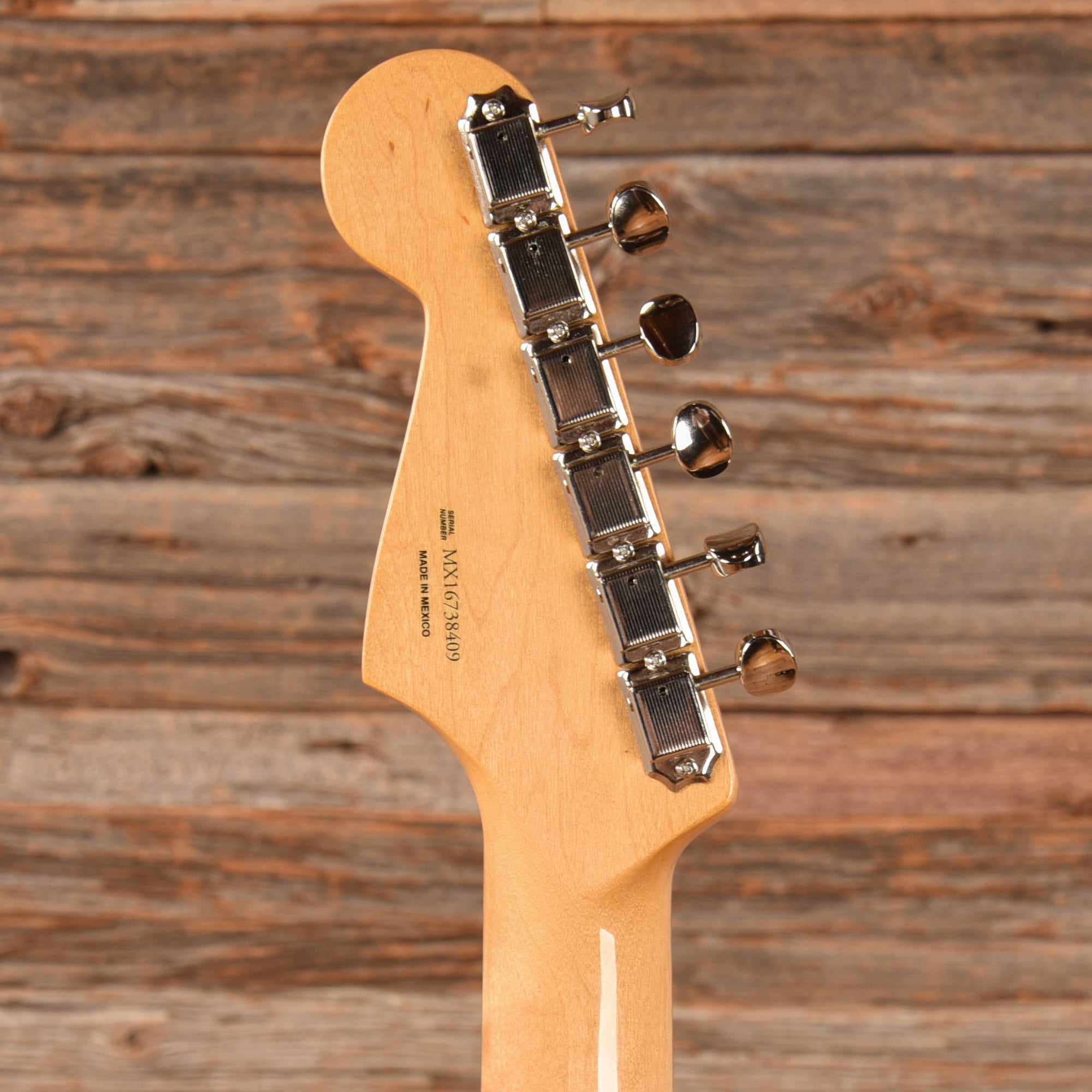 Fender Classic Series '60s Stratocaster Sunburst 2016 Electric Guitars / Solid Body