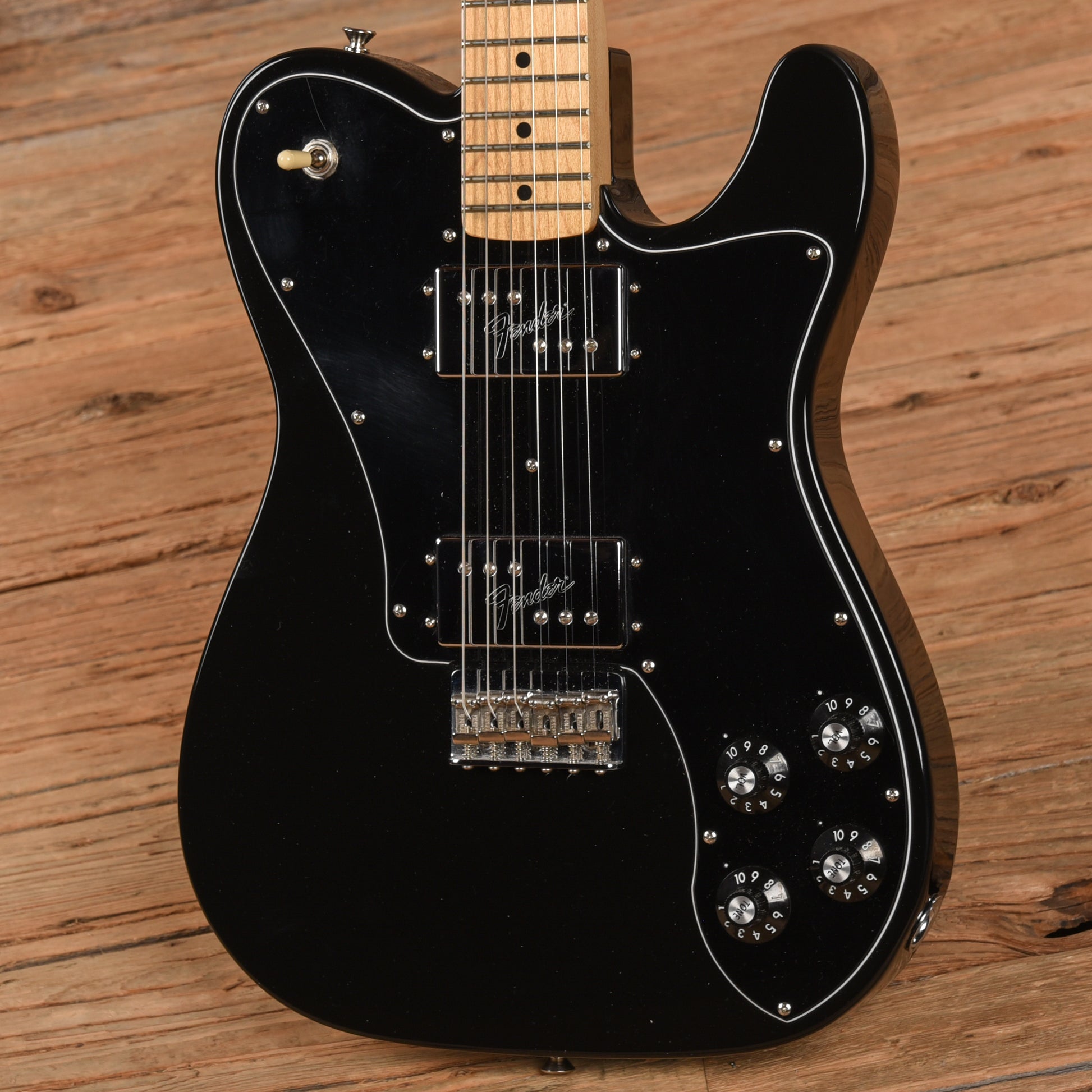 Fender Classic Series 72 Telecaster Deluxe Black 2017 Electric Guitars / Solid Body