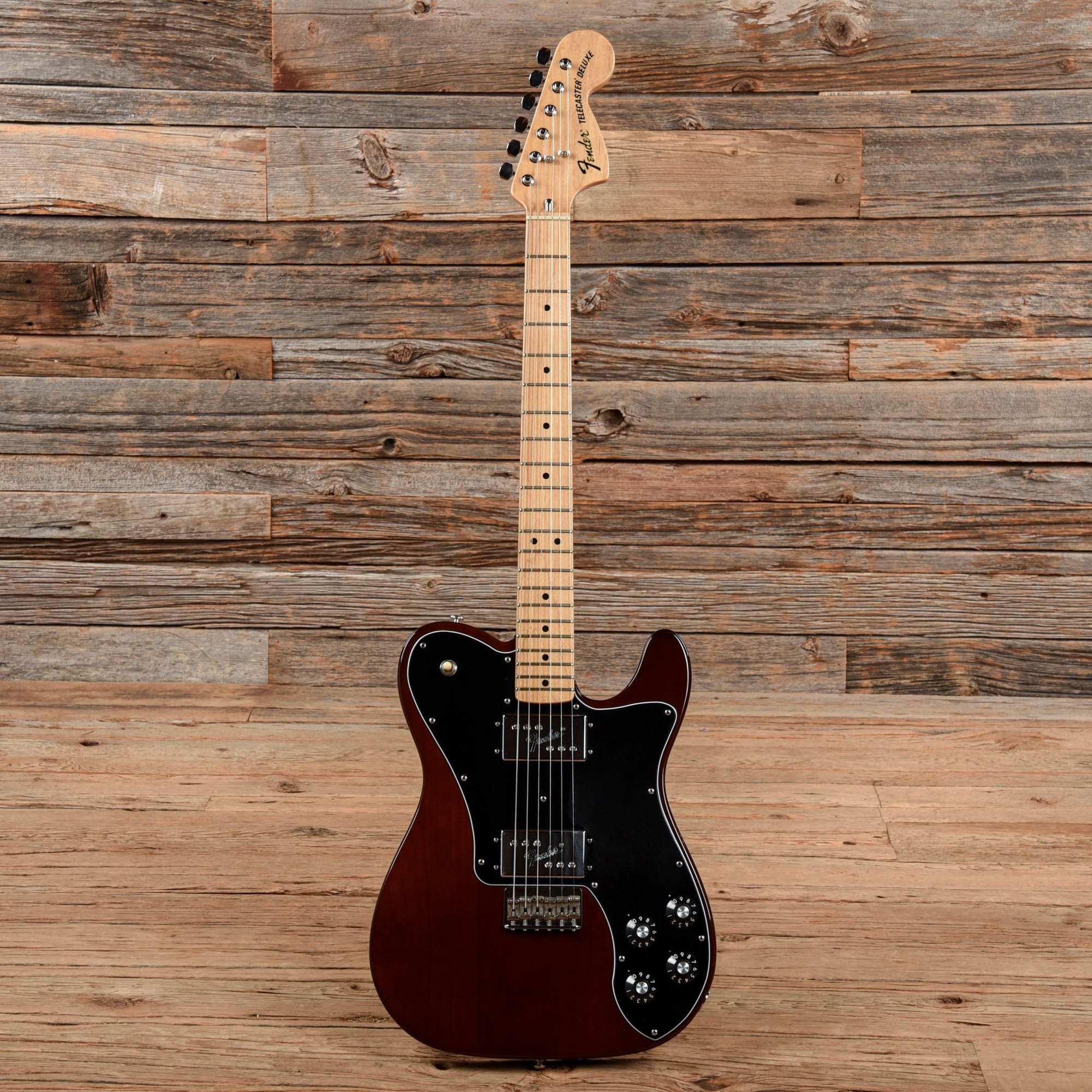 Fender Classic Series 72 Telecaster Deluxe Walnut 2008 Electric Guitars / Solid Body