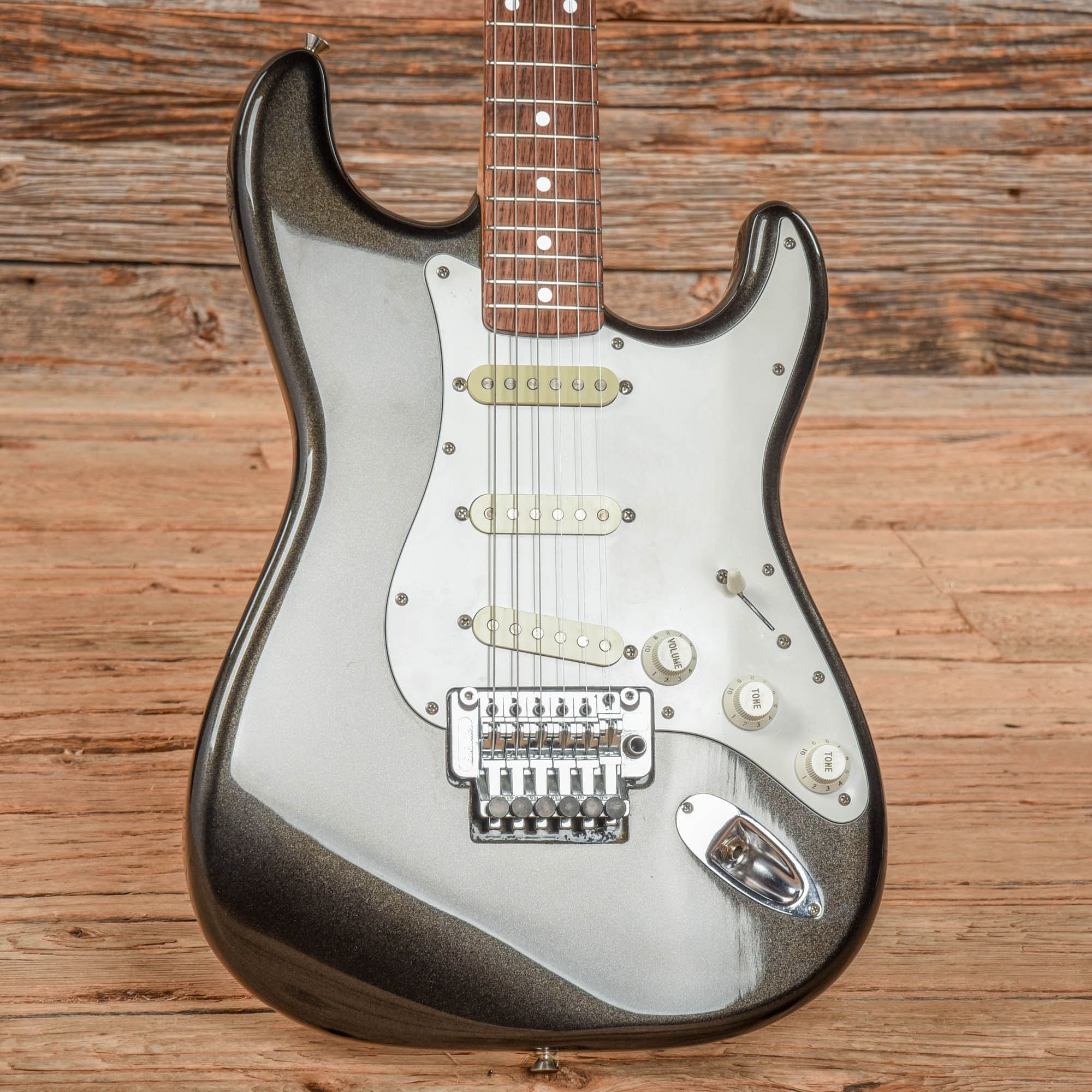 Beautiful Strats Fender Contemporary Stratocaster Metallic Grey 1989 – Chicago Music ...