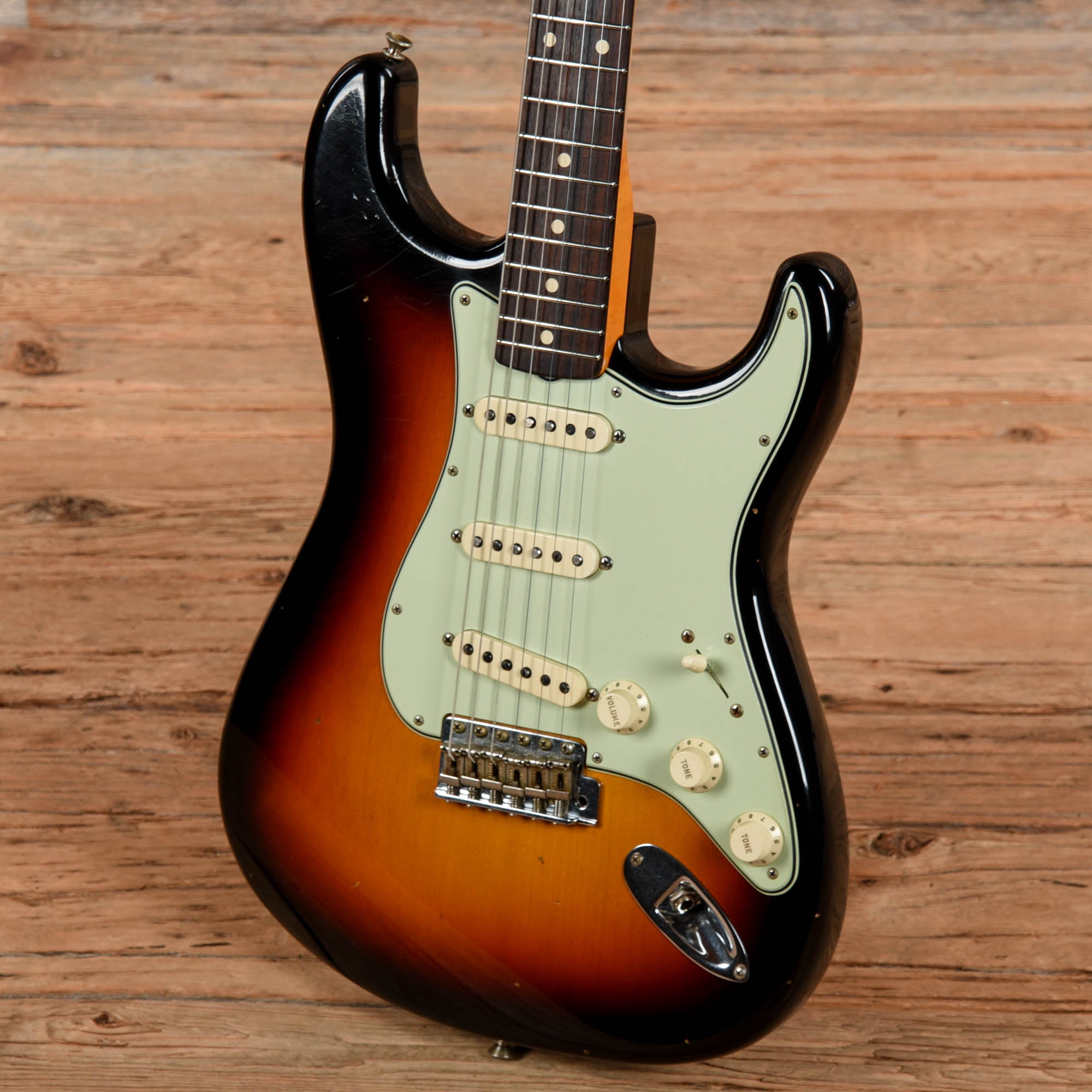 Fender CS 61 Strat Journeyman Sunburst 2019 Electric Guitars / Solid Body