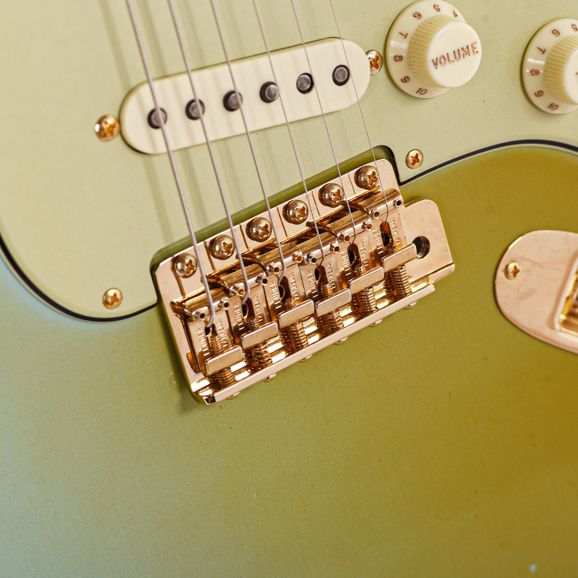 Fender Custom Shop 1959 Stratocaster Deluxe Closet Classic Super Aged Sonic Blue Master Built by Dale Wilson w/Gold Hardware & AA Flame Neck Electric Guitars / Solid Body
