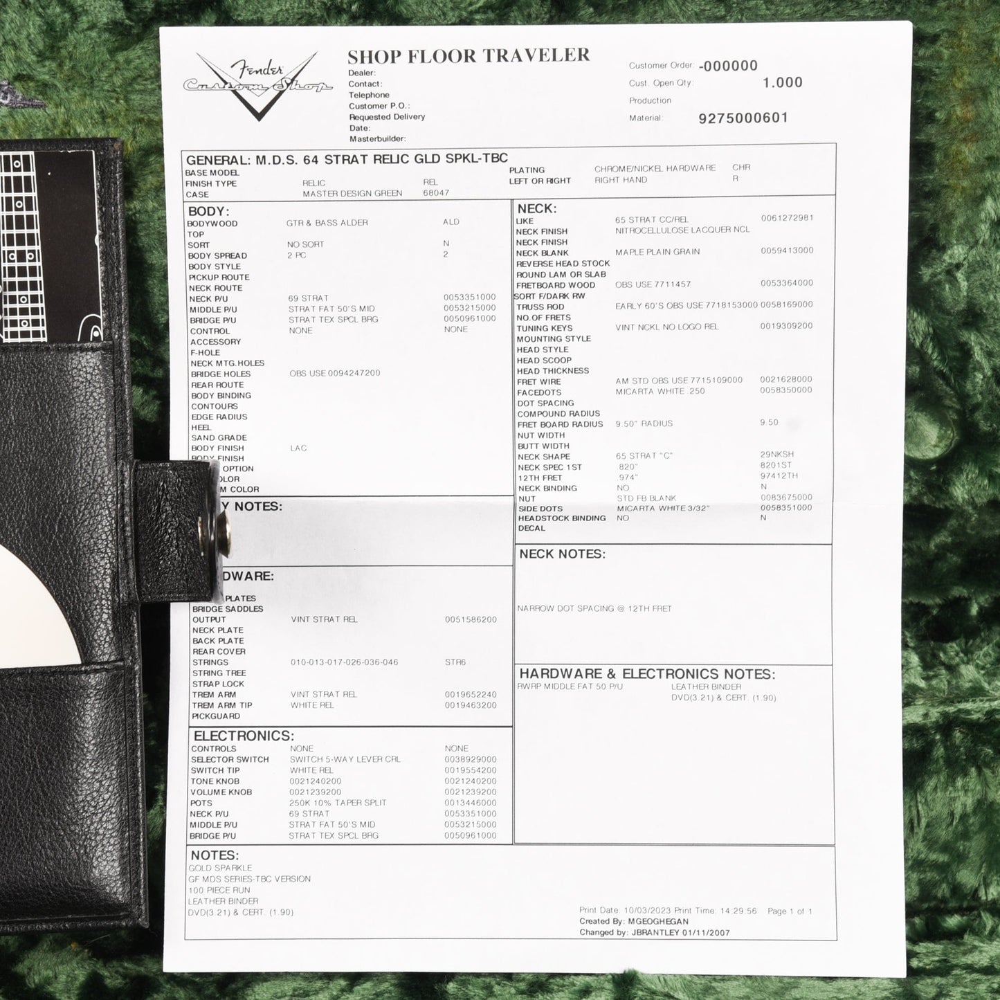 Fender Custom Shop 1964 Master Design Stratocaster Relic Gold 2006 Electric Guitars / Solid Body