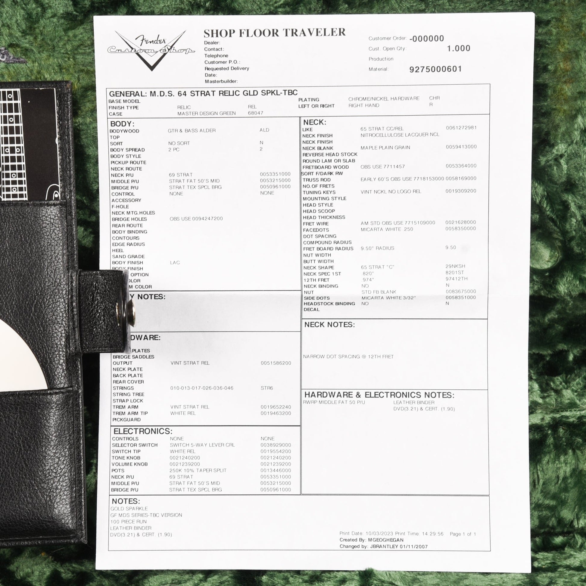 Fender Custom Shop 1964 Master Design Stratocaster Relic Gold 2006 Electric Guitars / Solid Body