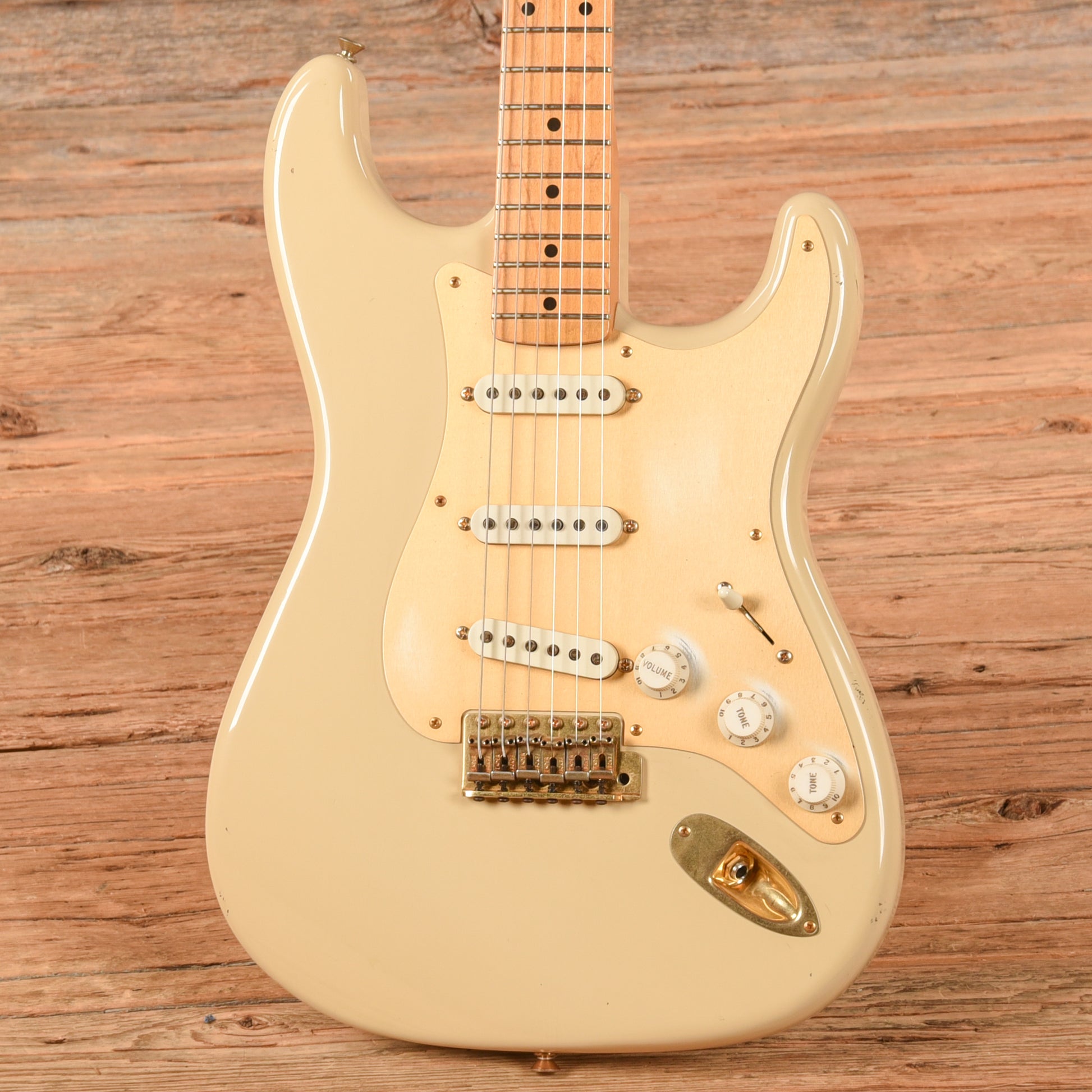 Fender Custom Shop '56 Stratocaster Desert Sand 2005 Electric Guitars / Solid Body
